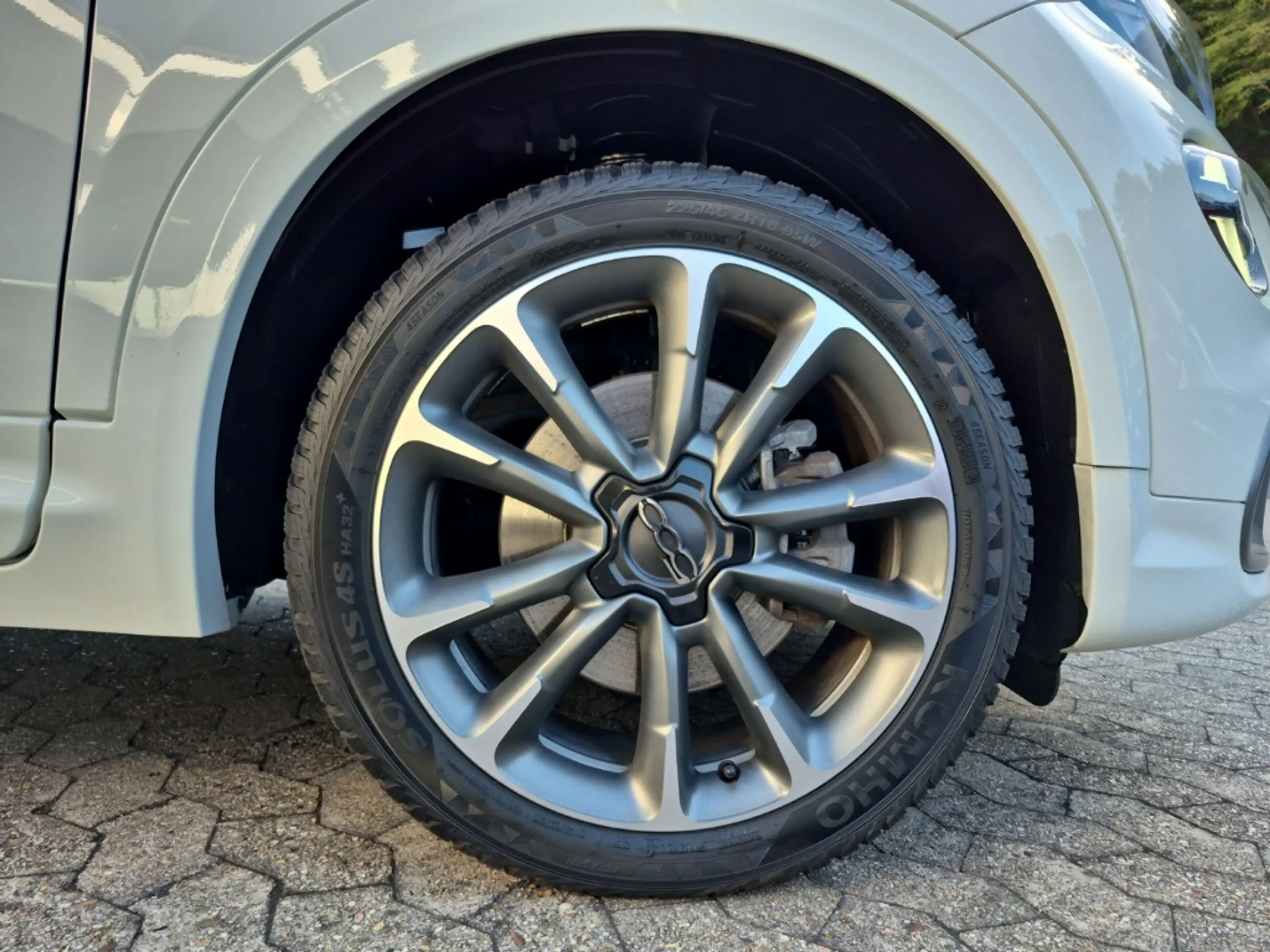 Fiat 500X Dolcevita SPORT Faltdach Navi Kamera LED SHZ — photo 13