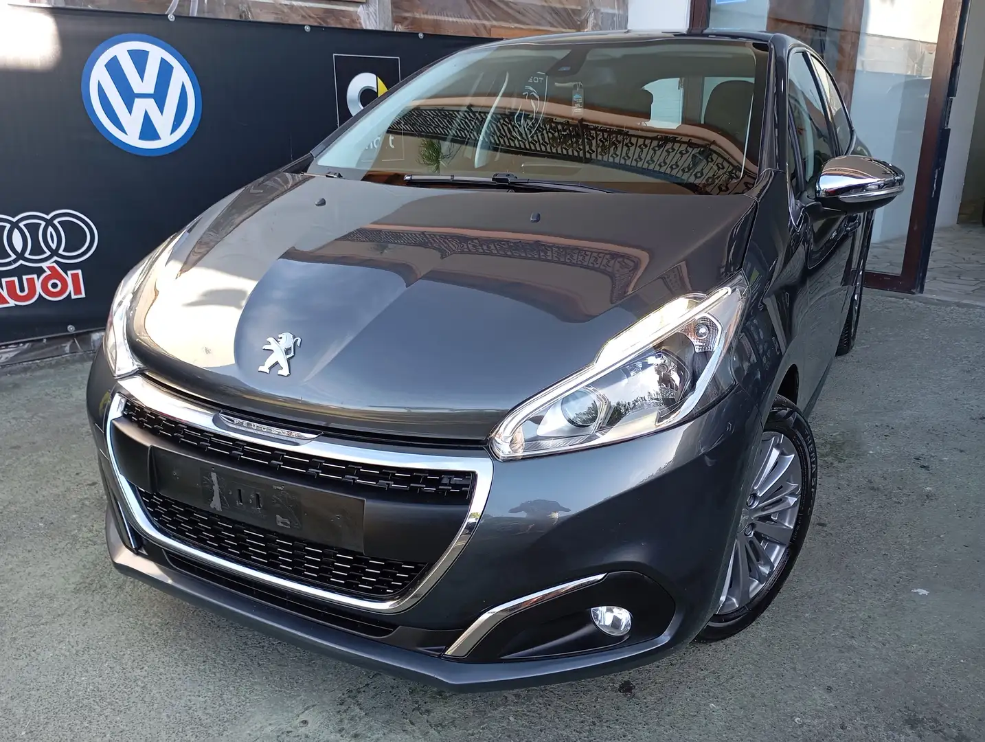 Peugeot 208 5P 1.2 PureTech 82CV Allure Grigio - 1