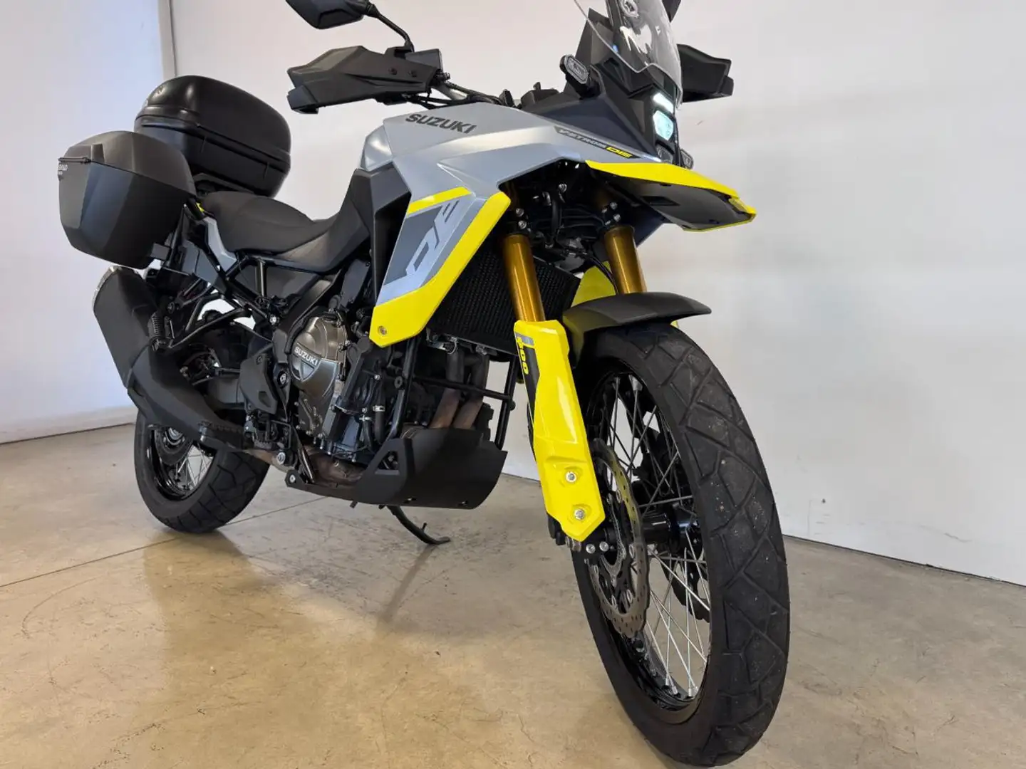 Suzuki V-Strom 800DE DL Amarillo - 2