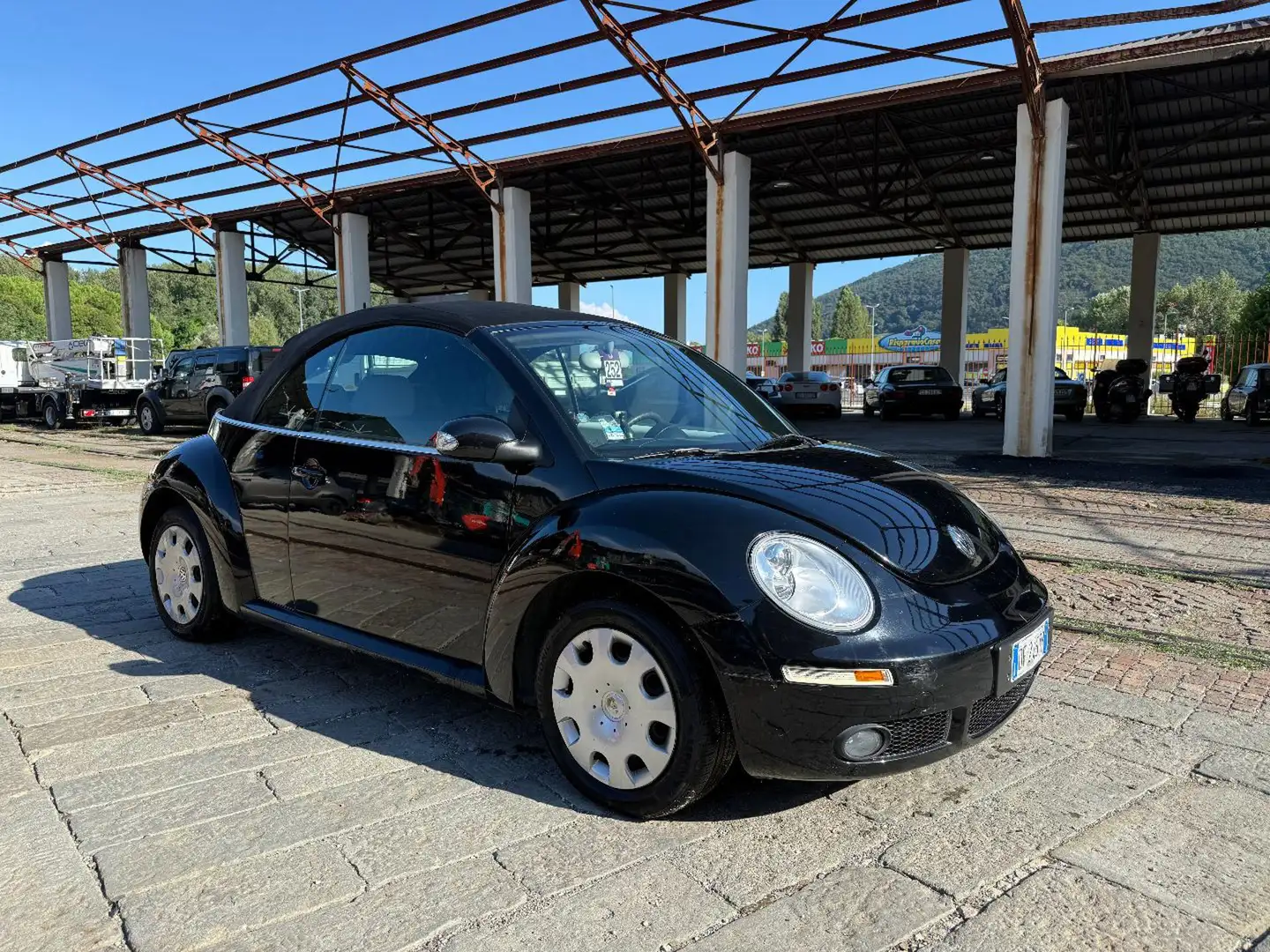 Volkswagen New Beetle 1.9 TDI 105CV Cabrio Noir - 2