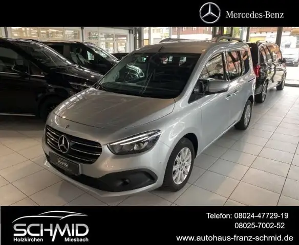 Mercedes-Benz Classe T T 180 d Progressive AHK MBUX LED RFK SPUR Verkeh