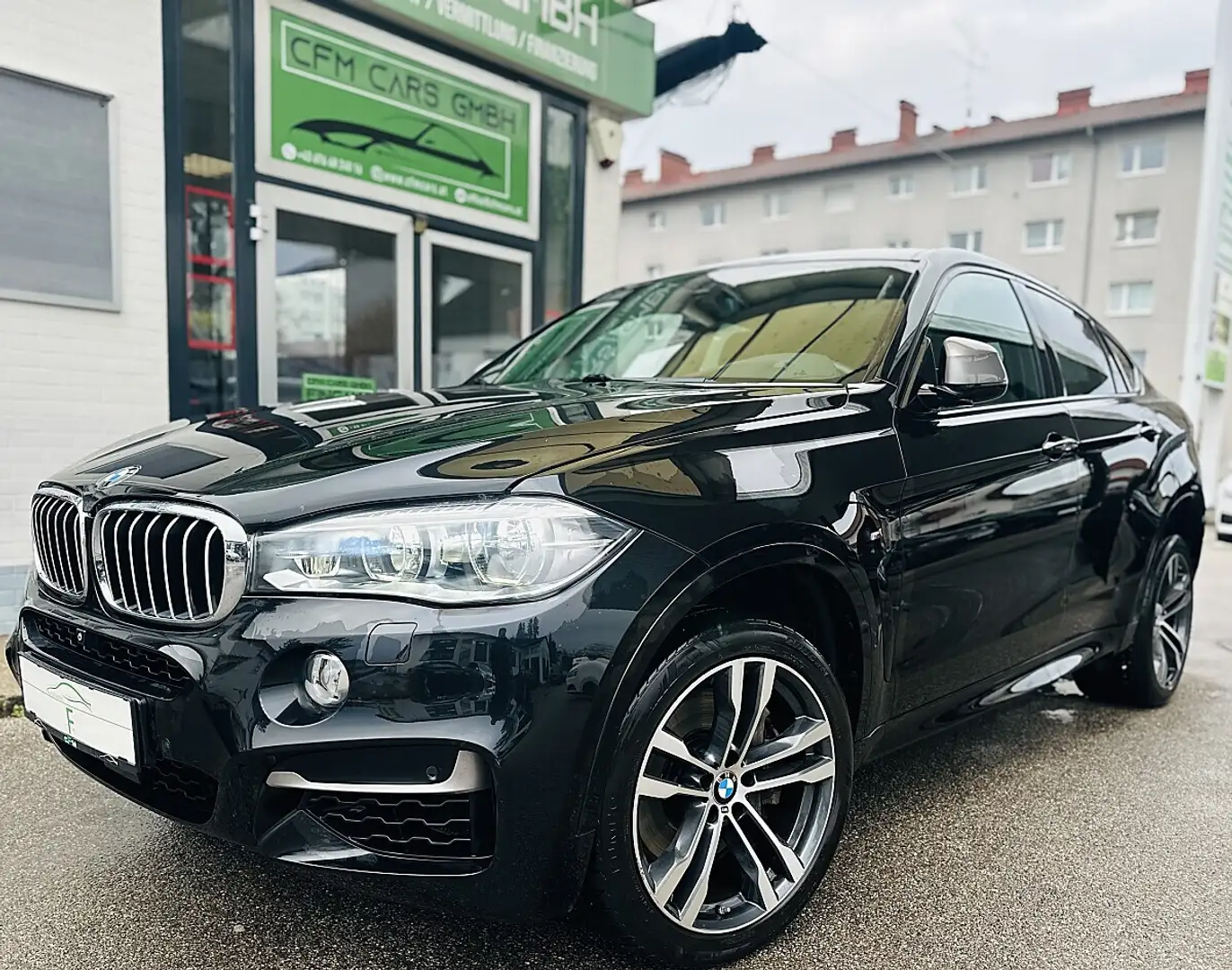 BMW X6 M 50d Sport Activity Coupé Österreich-Paket Aut. Schwarz - 1