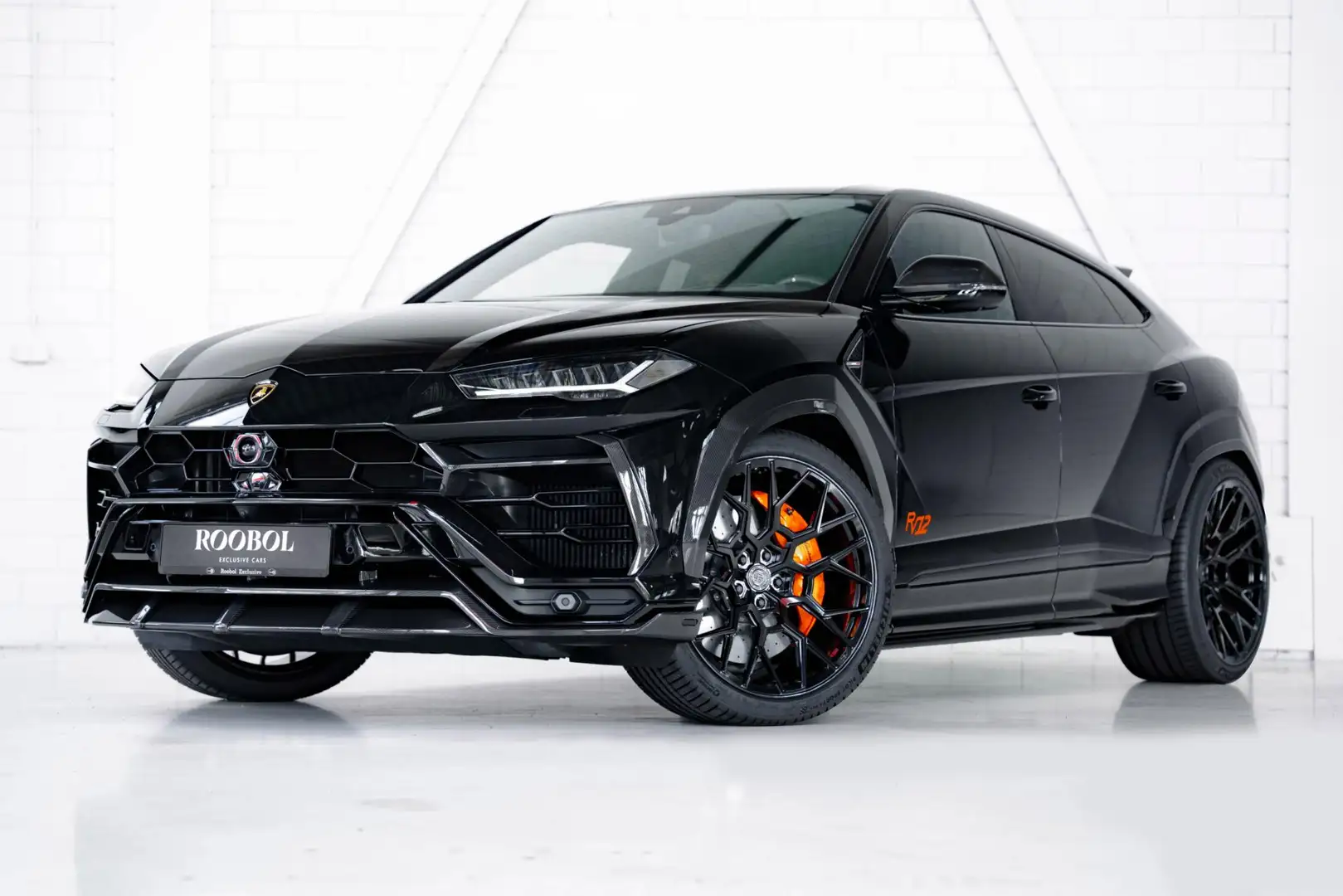 Lamborghini Urus URBAN | RV12 Edition | Urban Carbon Widebody | B&O Noir - 1