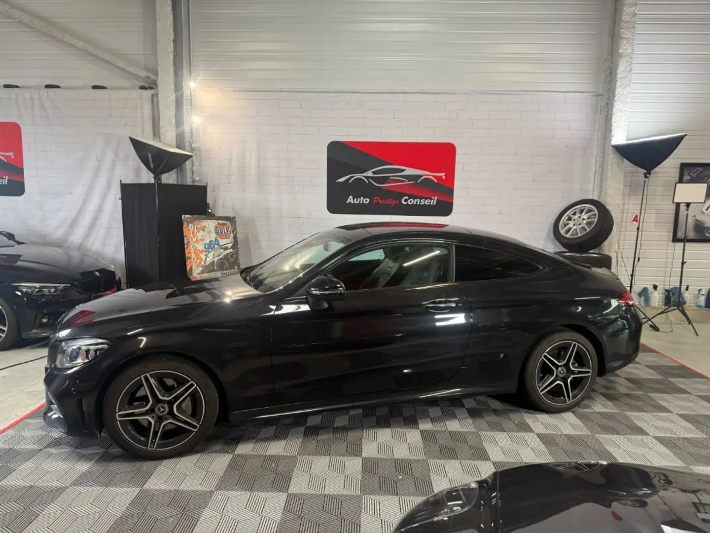 Mercedes-Benz C 43 AMG 43 Mercedes-AMG 9G-TCT SPEEDSHIFT AMG 4Matic Schwarz - 2