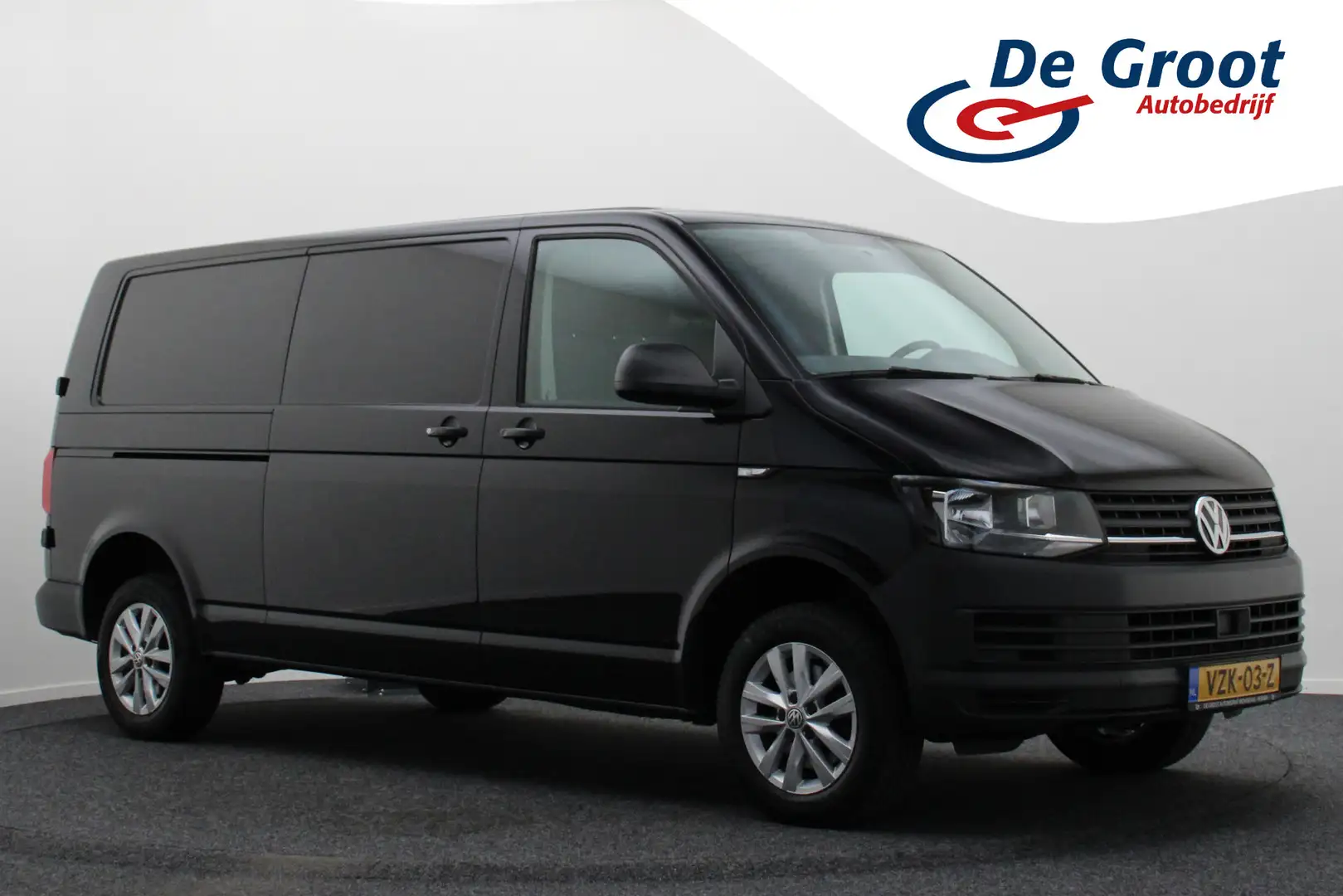 Volkswagen T6 Transporter 2.0 TDI L2H1 Highline Marge! Zwart - 1