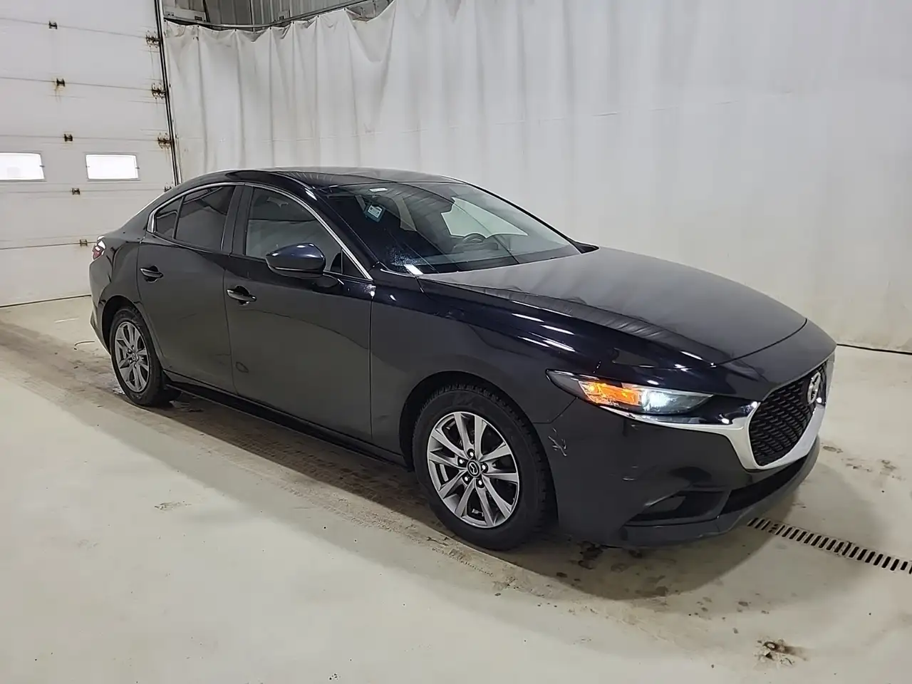 Mazda 3 снимка Mazda 3