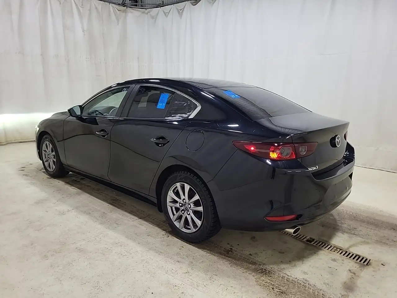 Mazda 3 снимка Mazda 3