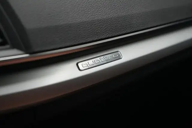 Audi Q5 view 28
