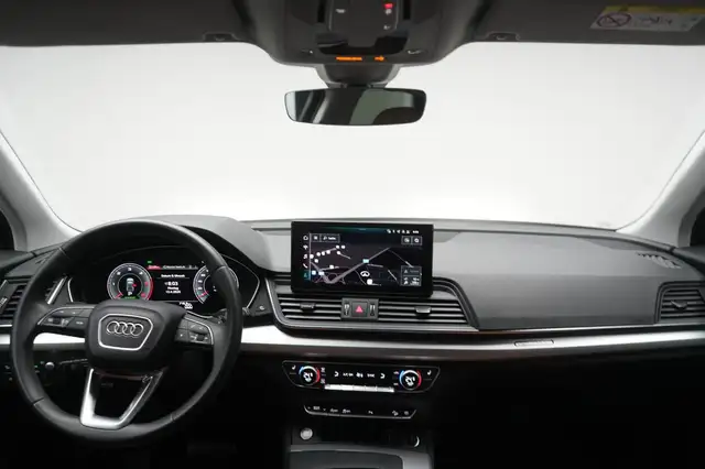 Audi Q5 view 15