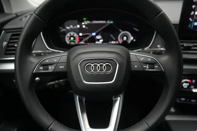 Audi Q5 view 22