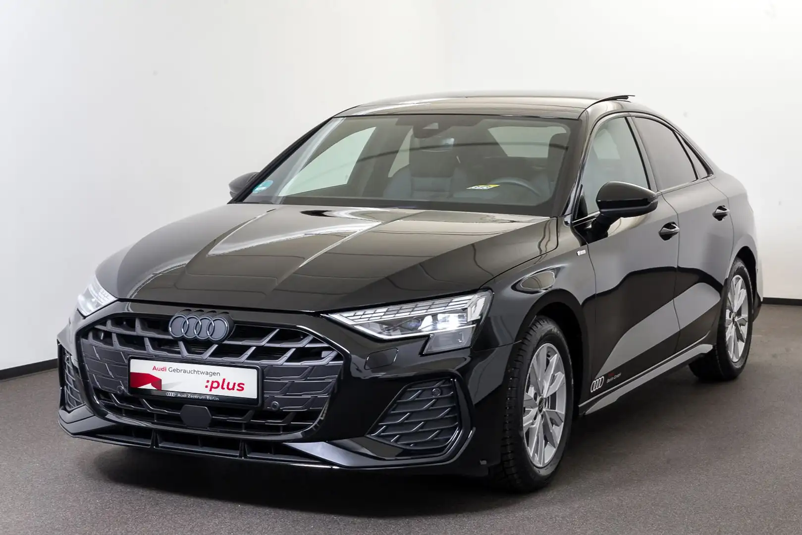 Audi A3 S line 35 TFSI S tronic Schwarz - 2