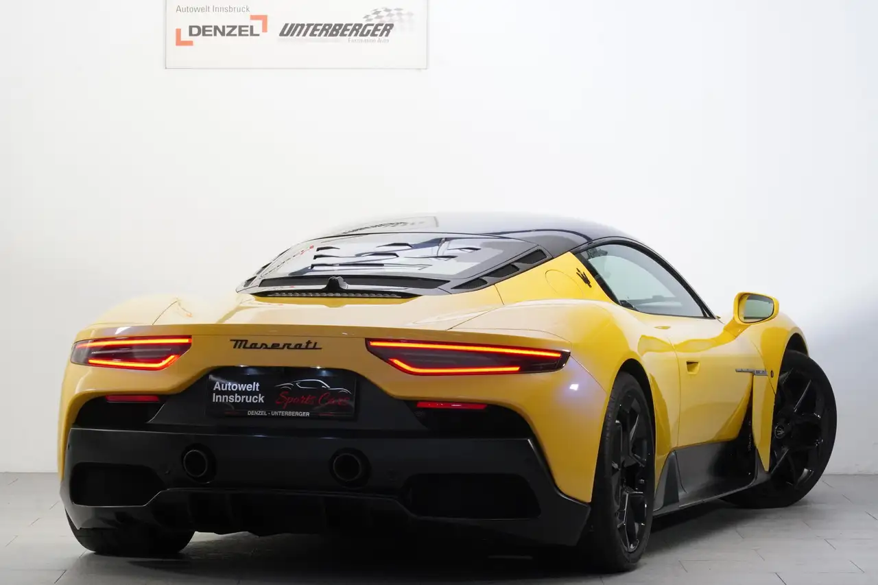 Maserati MC20 2022