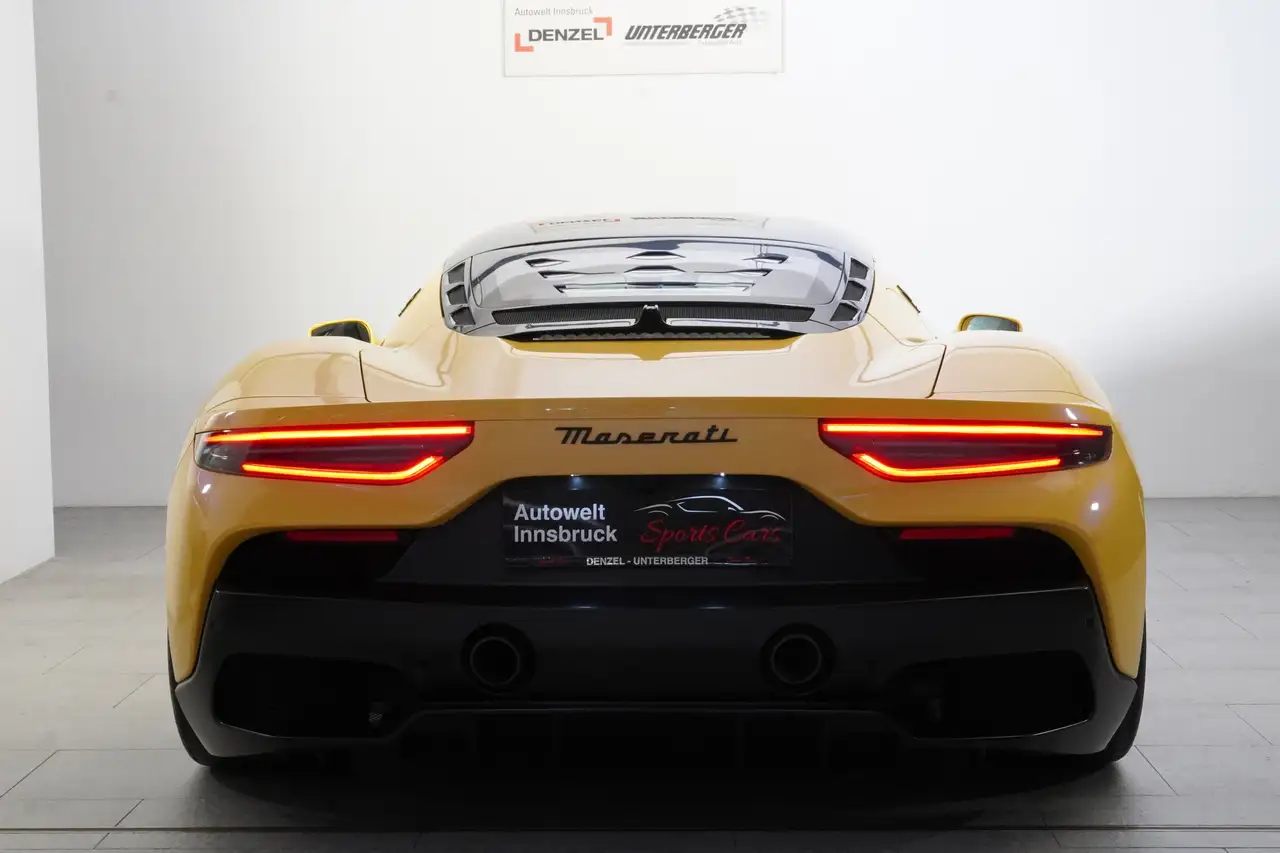 Maserati MC20 2022