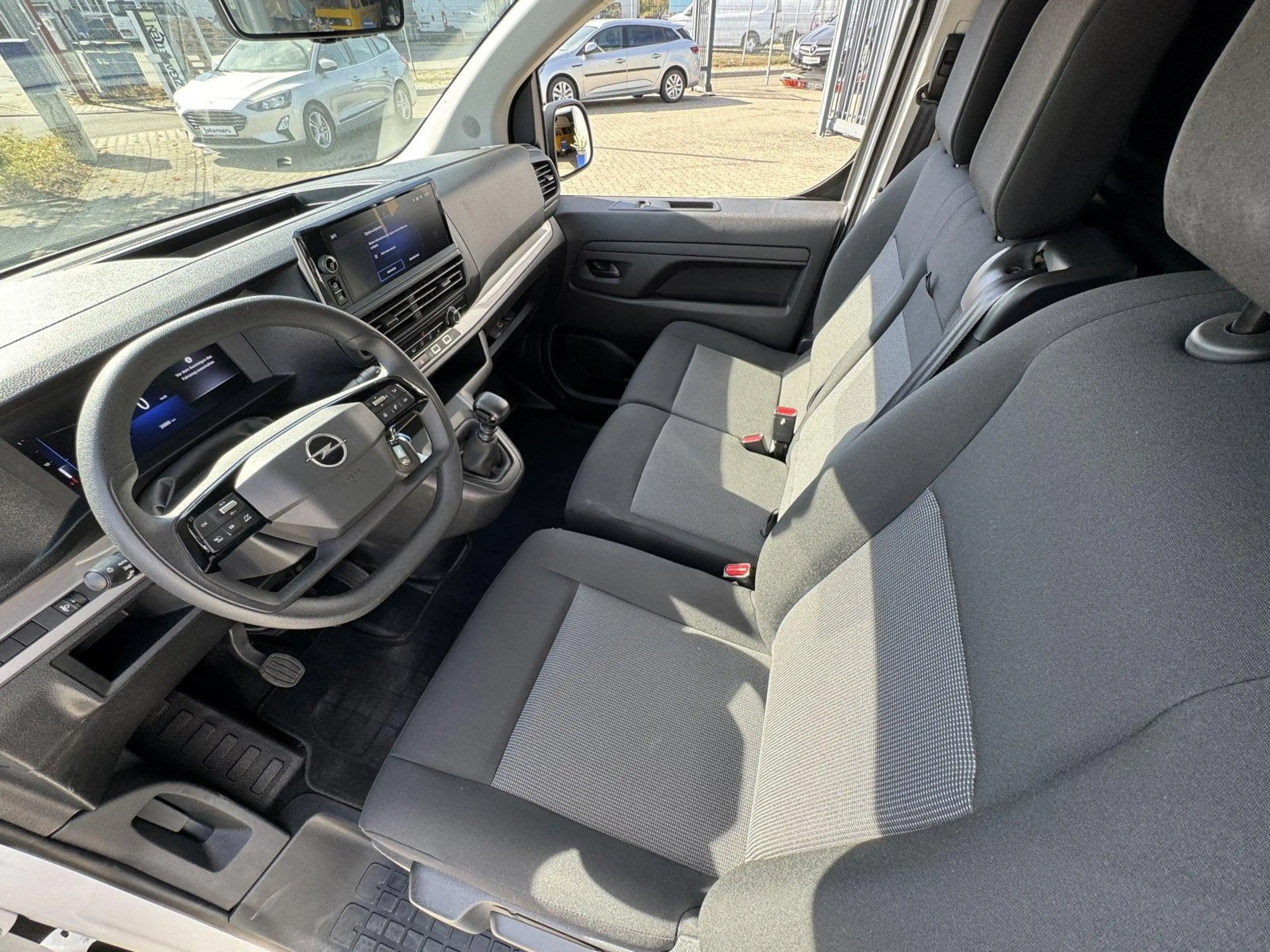 Opel Vivaro 2.0 D L2 3-Sitzer/Kamera/AHK/PDC — photo 13