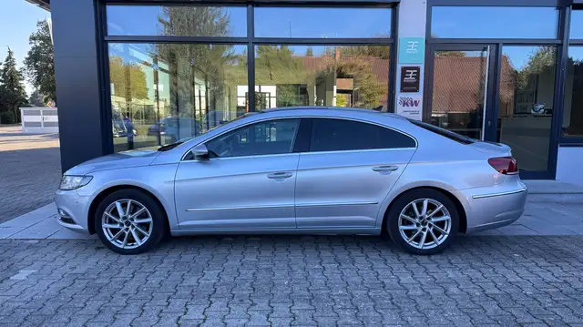 Volkswagen CC view 3