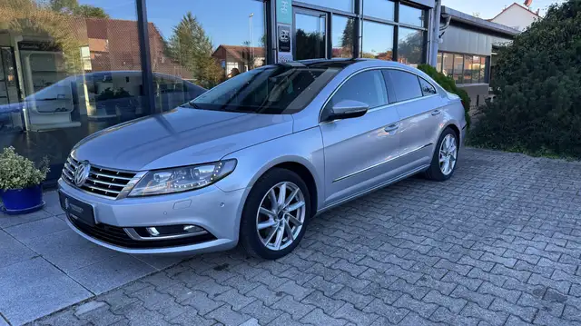 Volkswagen CC view 2