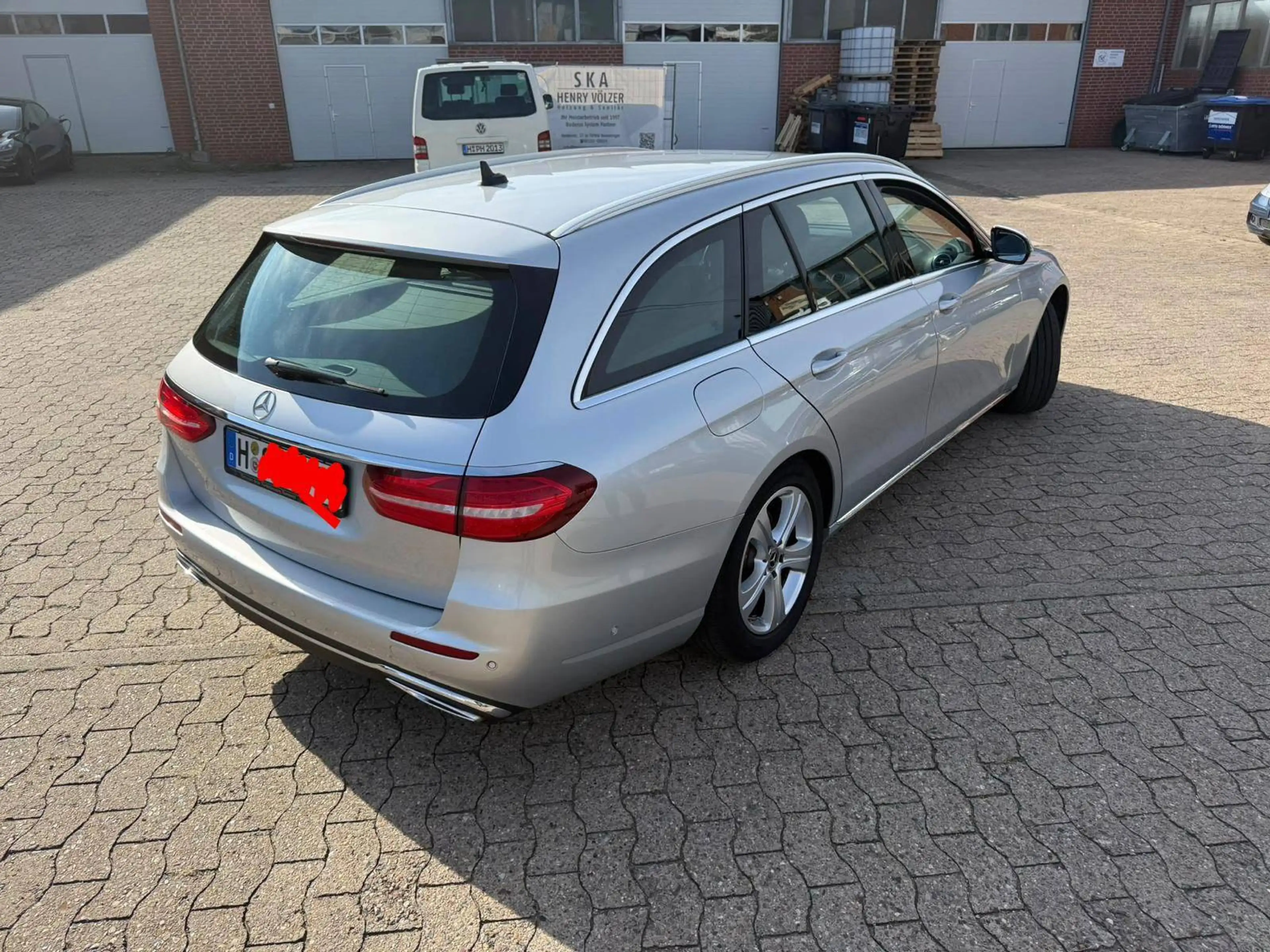 Mercedes-Benz E 220 E 220 d T 9G-TRONIC — photo 9