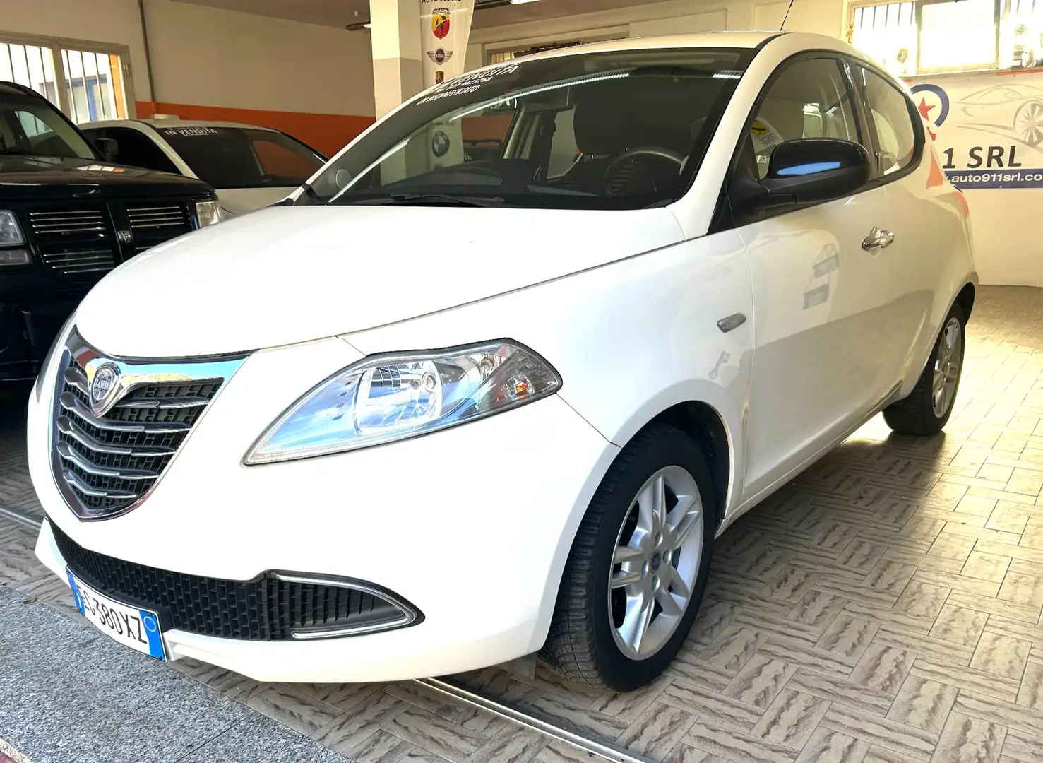Lancia Ypsilon Ypsilon 1.2 8v Silver s&s 69cv - 1