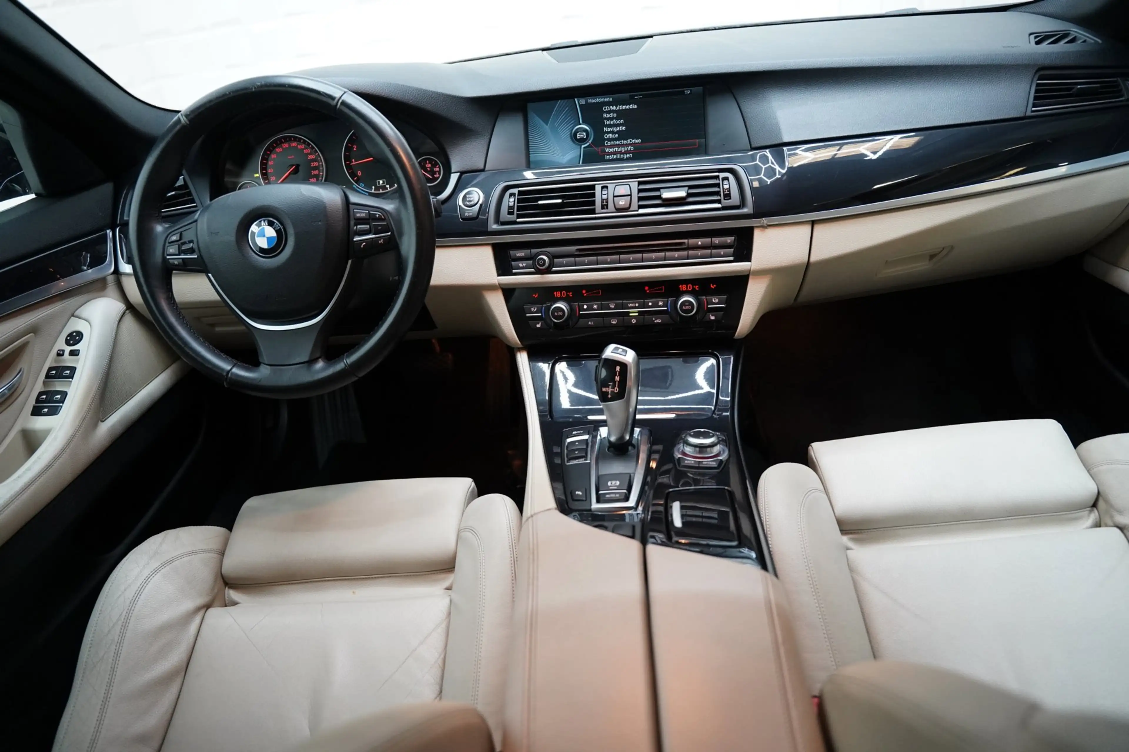 BMW 528 5-serie Touring 528i High Executive AUTOMAAT/LEER/ — photo 21