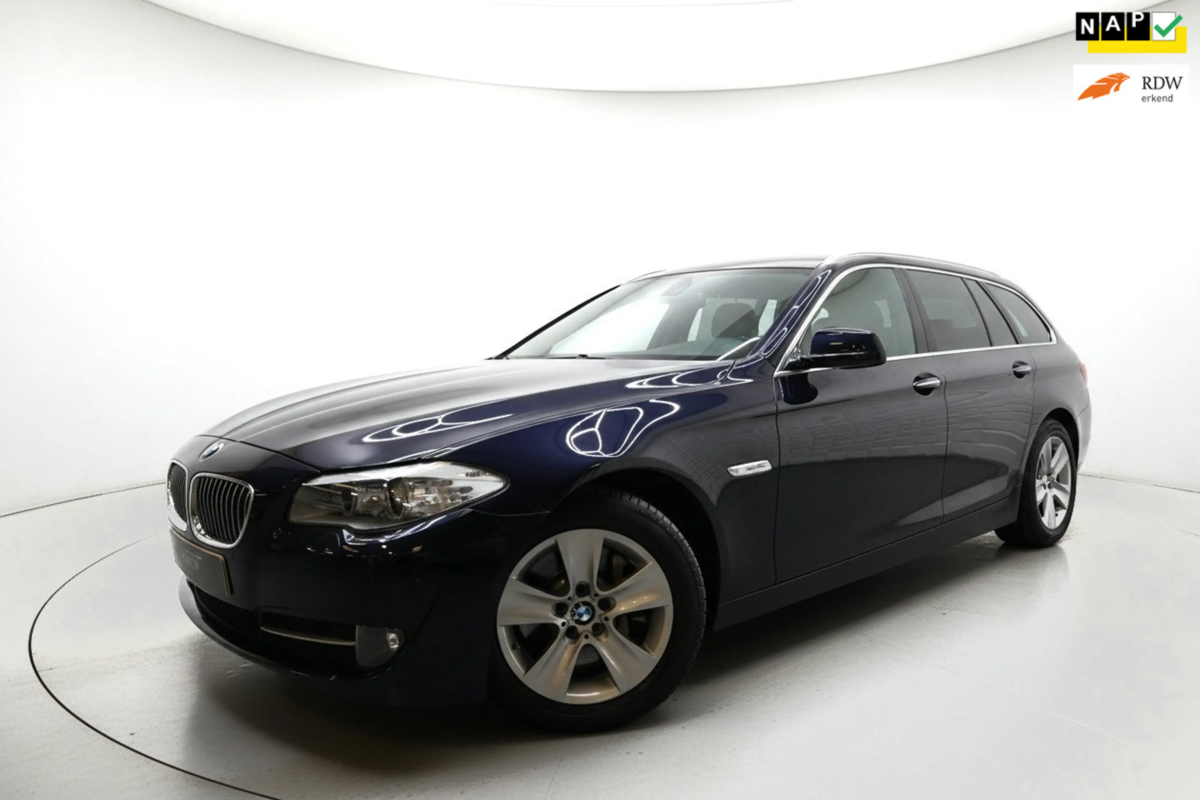 BMW 528 5-serie Touring 528i High Executive AUTOMAAT/LEER/