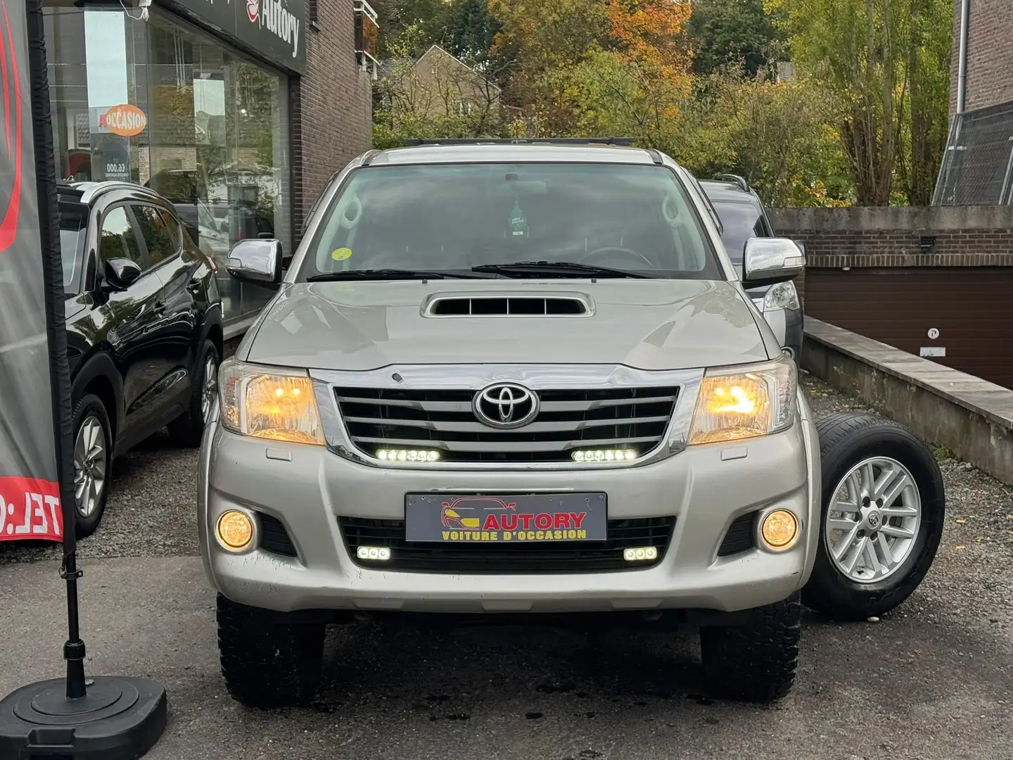Toyota Hilux 2.5 D-4D 4WD STX AmaZonia Gris - 2