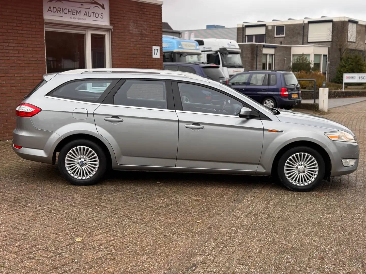 Ford Mondeo Wagon 2.0-16V Titanium FlexiFuel Grigio - 2