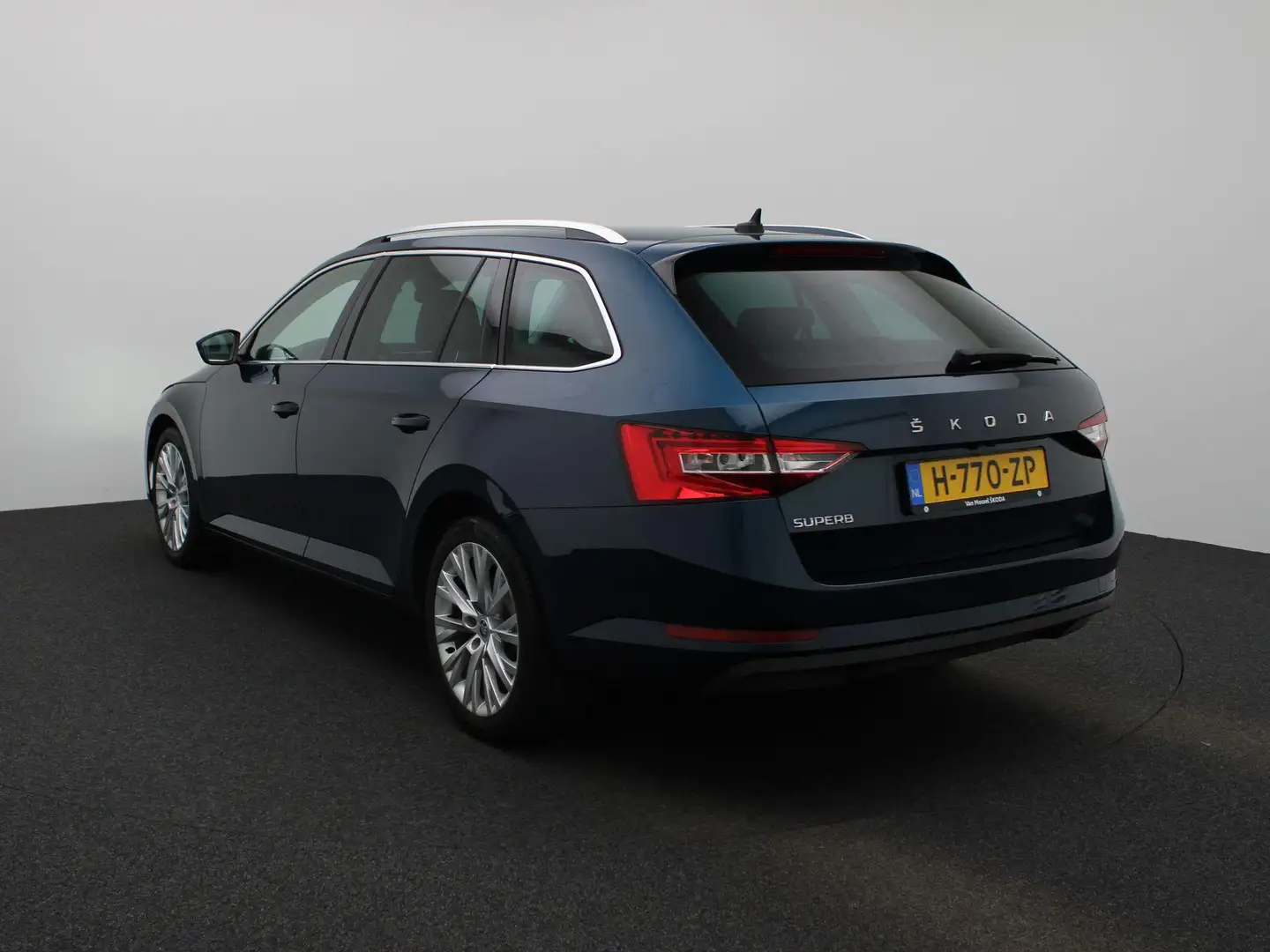Skoda Superb Combi 2.0 TDI Business Edition | DIGITAAL DASHBOAR Blauw - 2