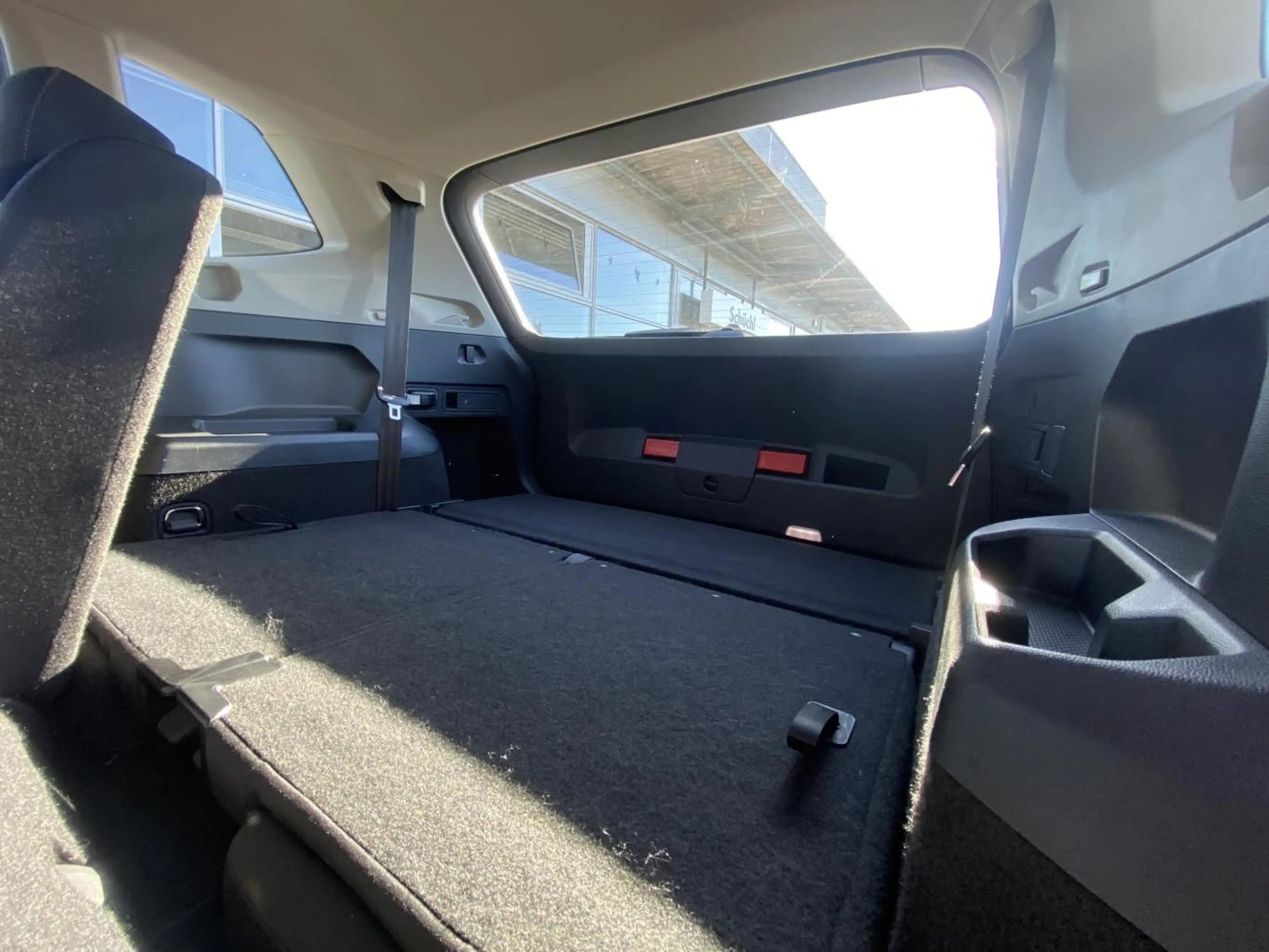Volkswagen Tiguan Allspace 1.5 TSI DSG LIFE 7-SITZER+AHK+AC — photo 11