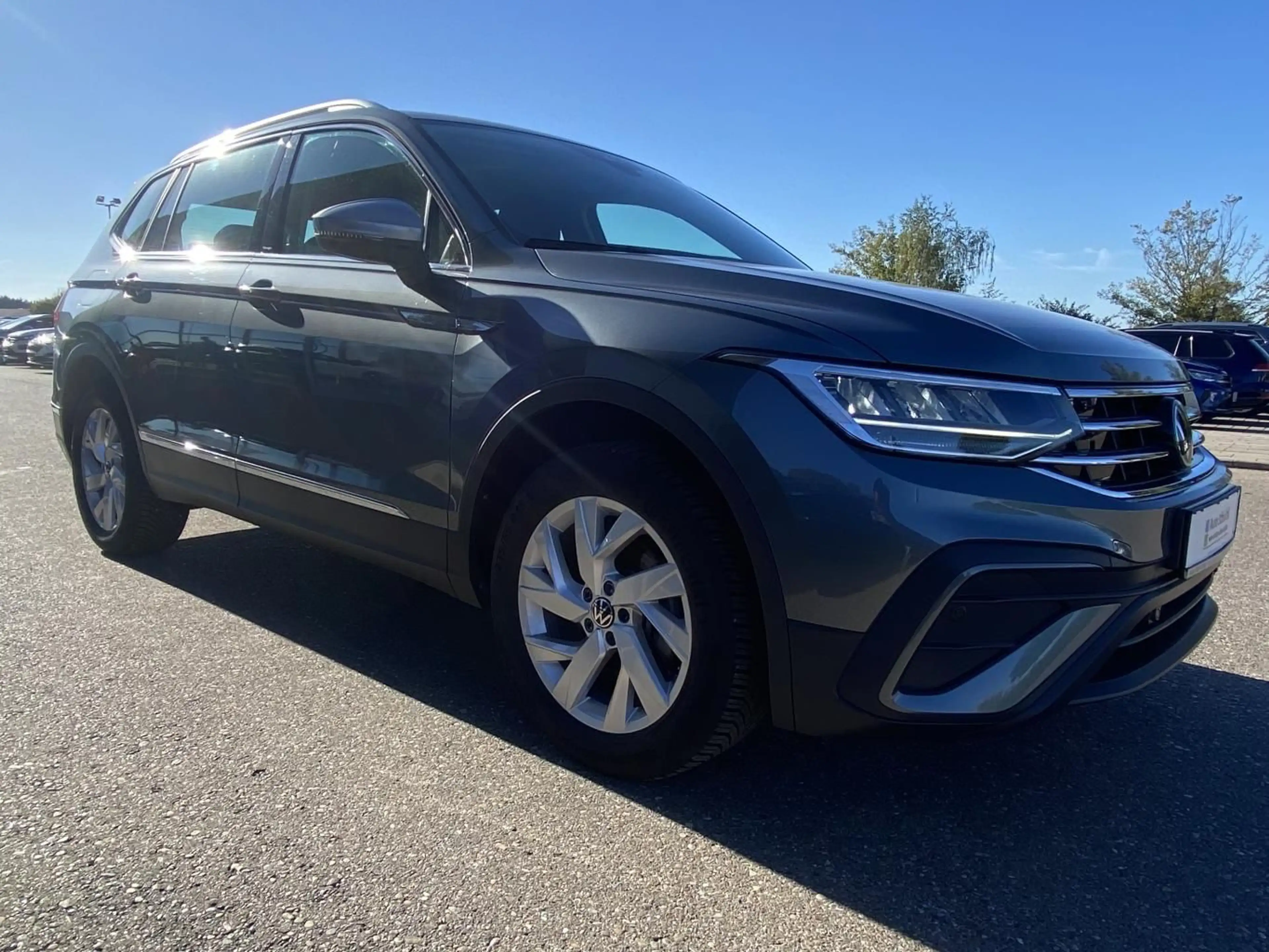 Volkswagen Tiguan Allspace 1.5 TSI DSG LIFE 7-SITZER+AHK+AC — photo 7