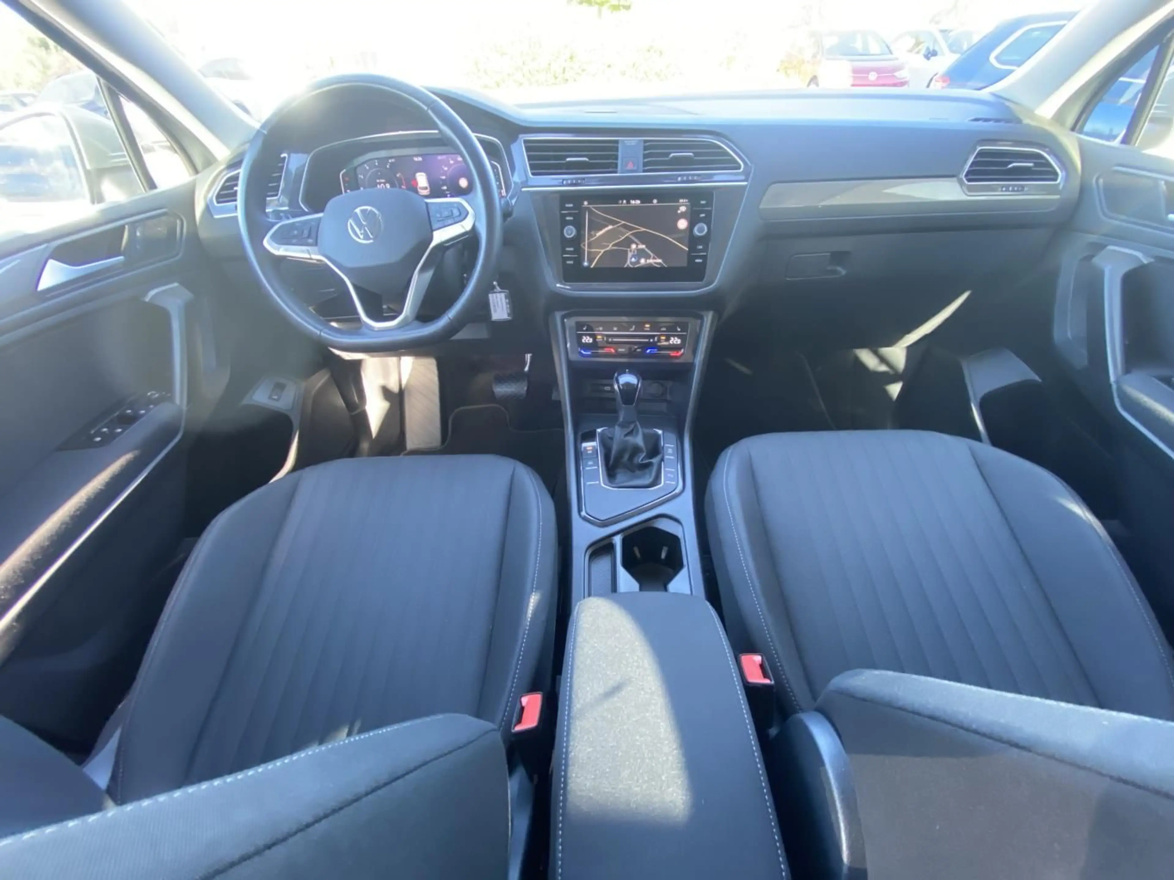 Volkswagen Tiguan Allspace 1.5 TSI DSG LIFE 7-SITZER+AHK+AC — photo 15