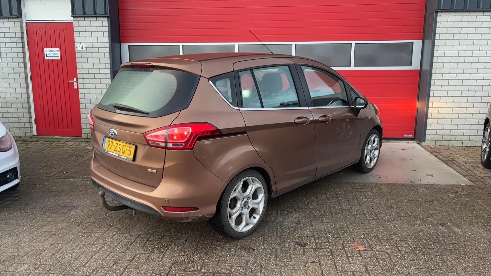Ford B-Max 1.0 EcoBoost Titanium D-RIEM VV / TREKHAAK / STOEL Brun - 2