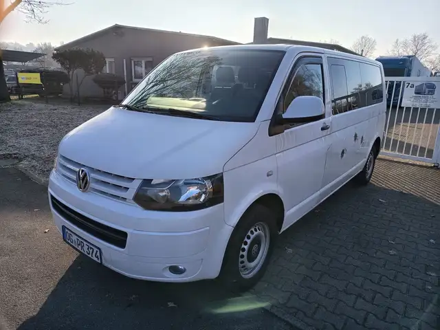 Volkswagen T5 Caravelle Caravelle lang 4Motion | 9 Sitzer
