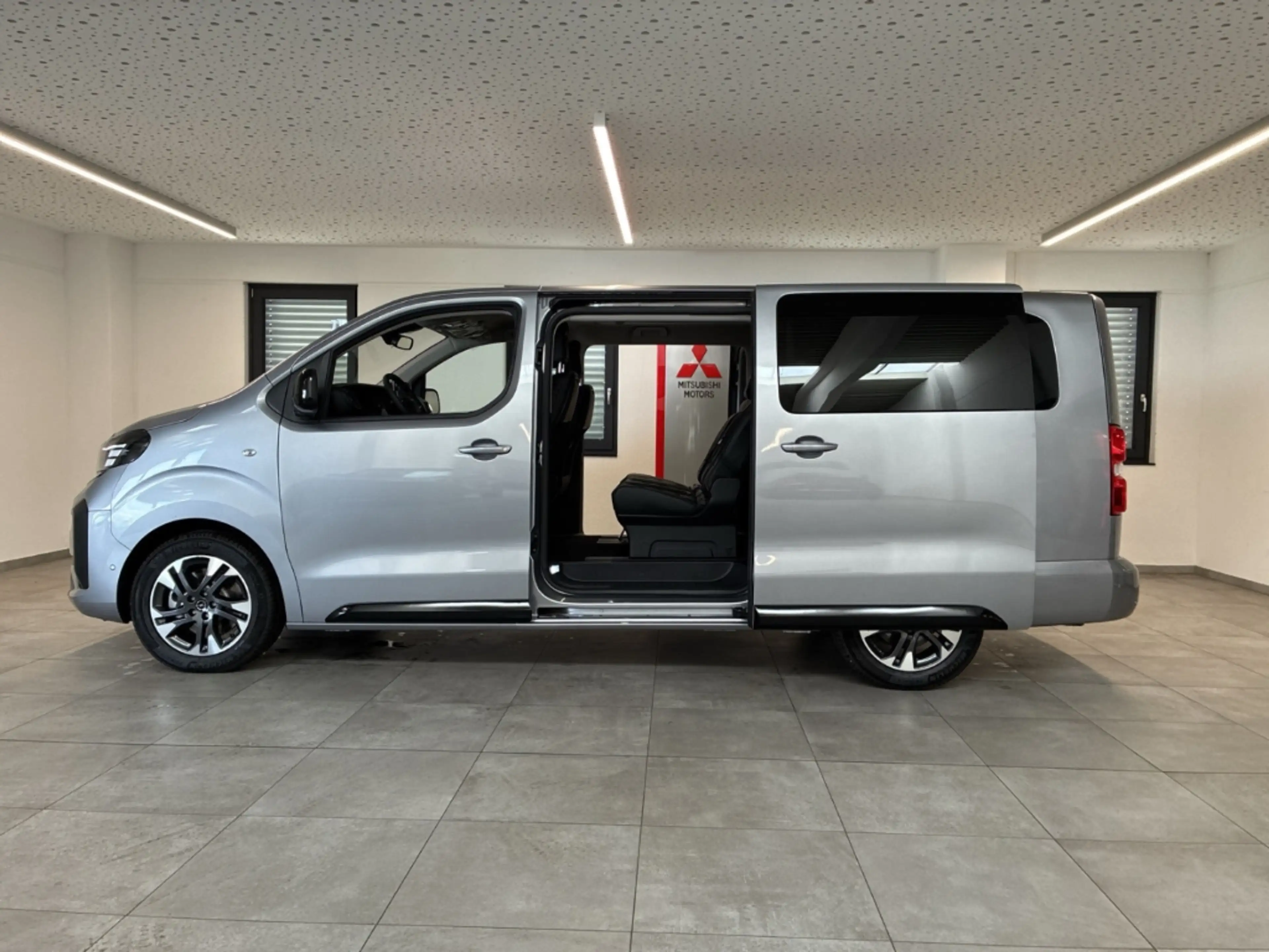 Opel Zafira Life 2.0 HDI XL GS AHK Pano 2x e.Schiebetüren — photo 7