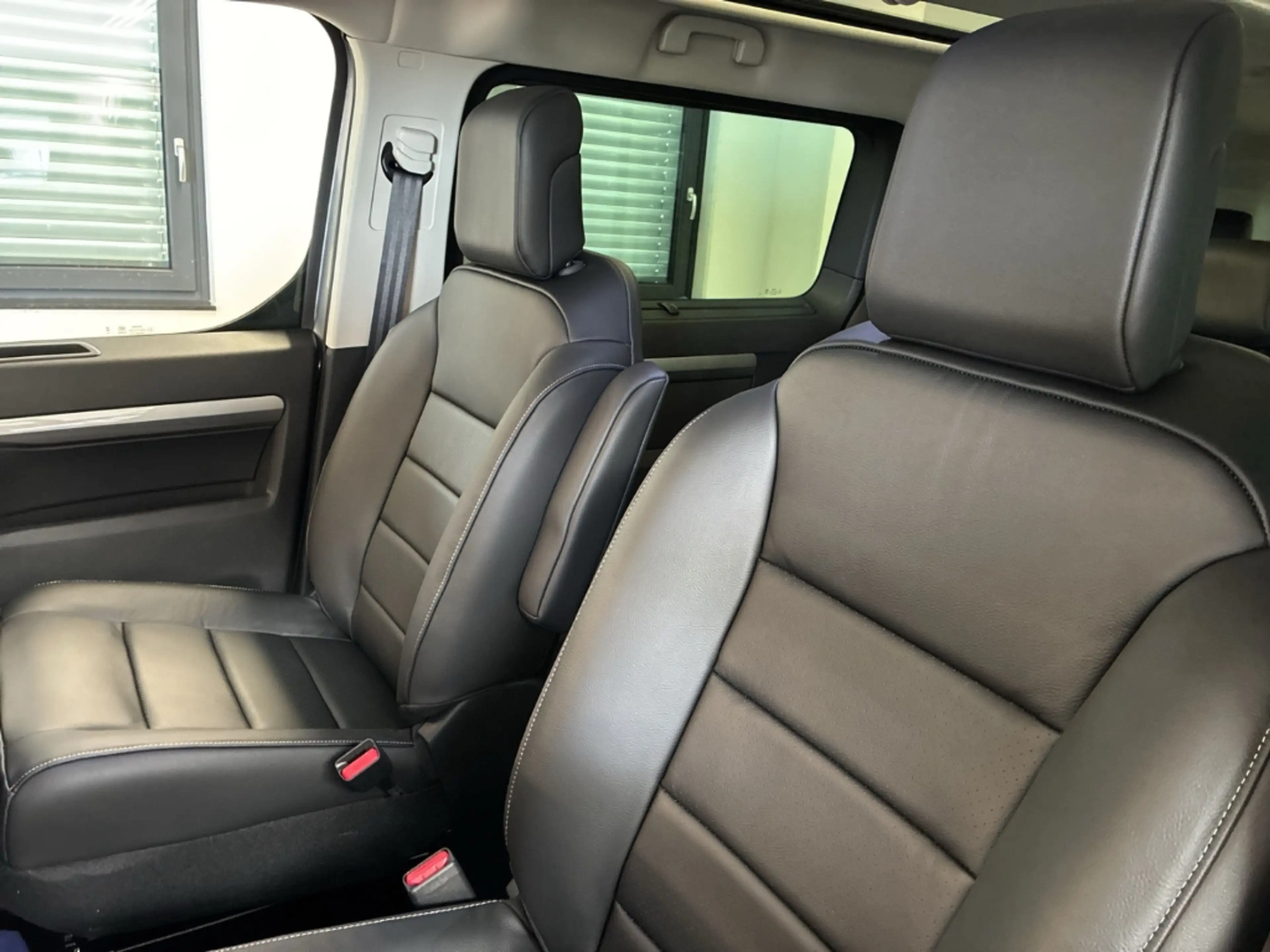 Opel Zafira Life 2.0 HDI XL GS AHK Pano 2x e.Schiebetüren — photo 11