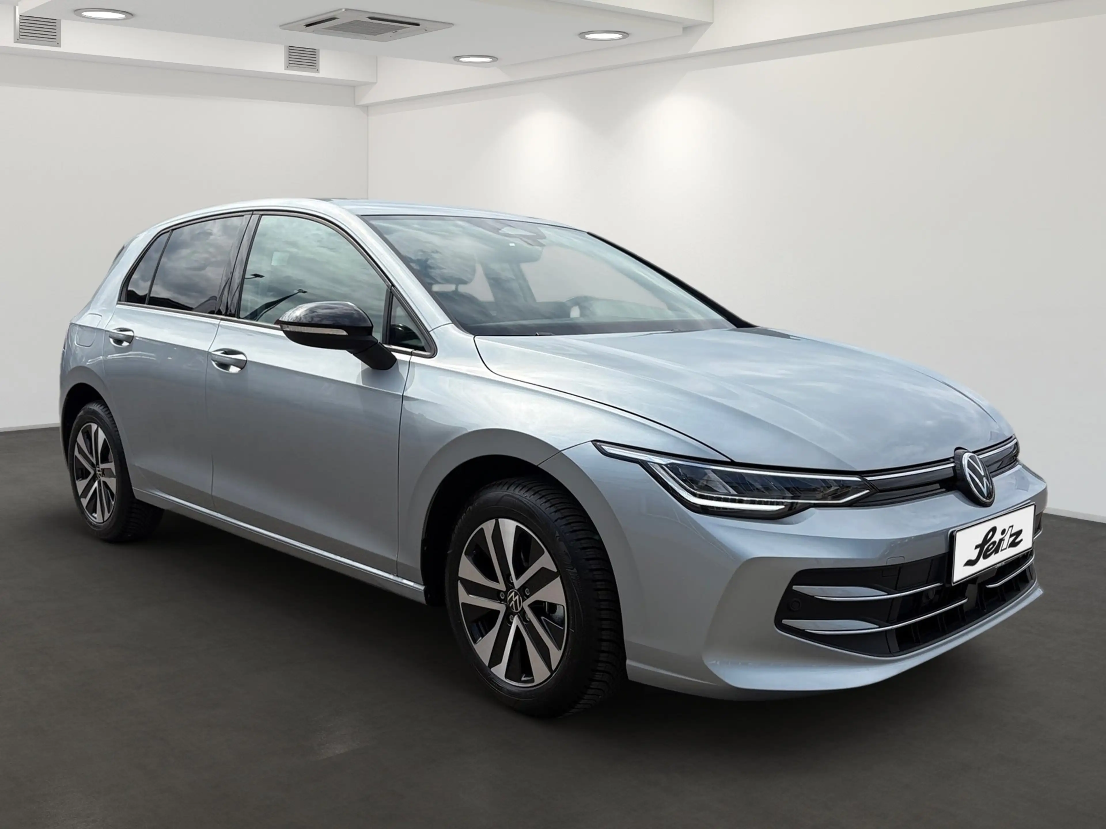 Volkswagen Golf VIII 1.5 eTSI Life *NAVI*KAMERA*SITZHZG* — photo 3