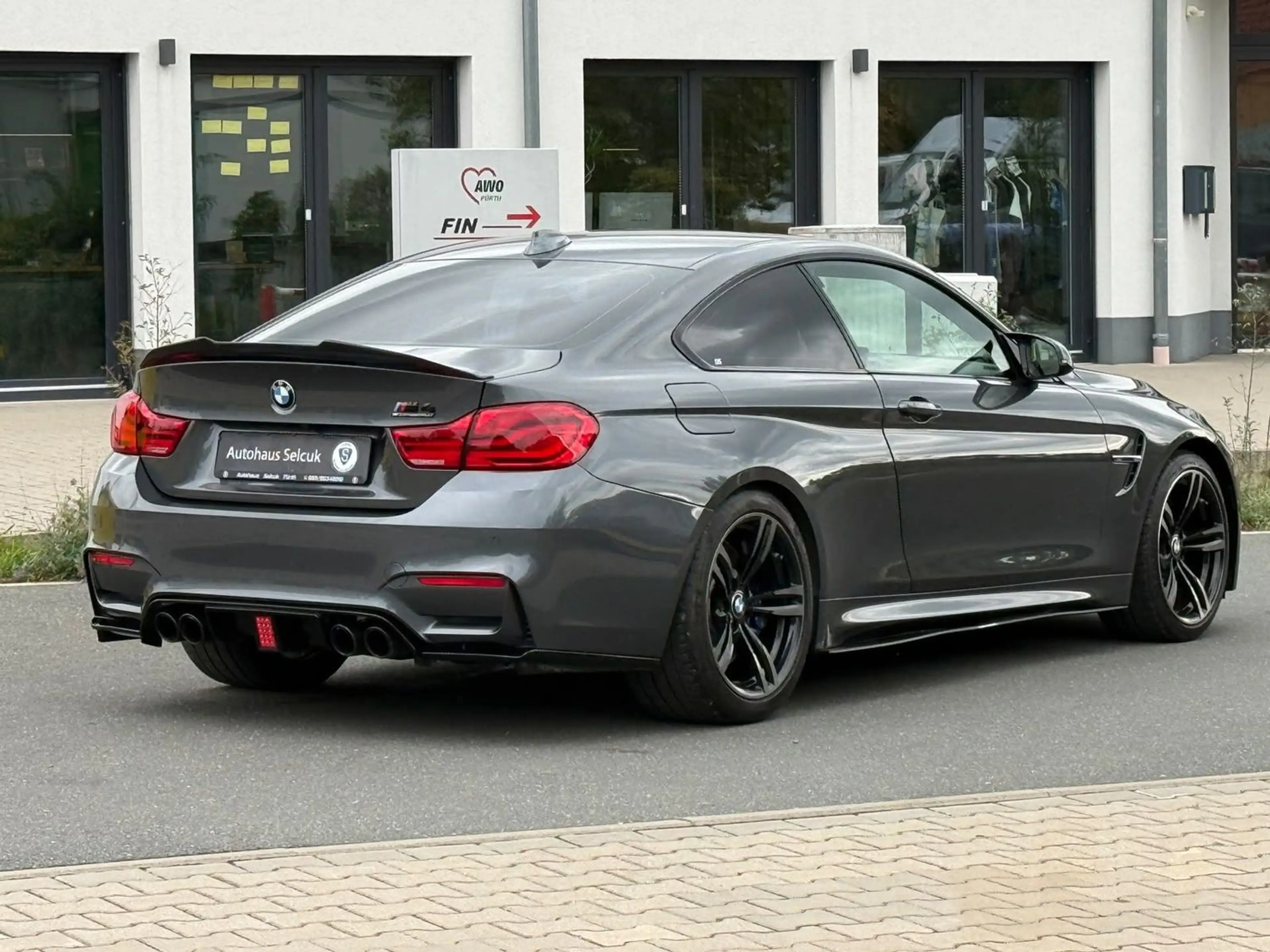 BMW M4 *LED*Head-Up*SD*SHZ*Harman-Kardon*Kamera* — photo 5