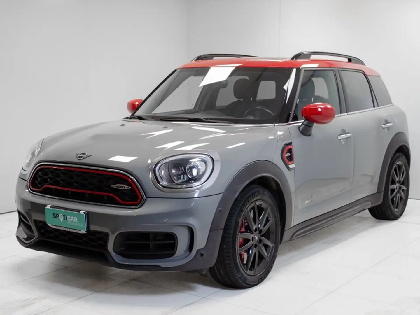 MINI John Cooper Works Countryman Mini Countryman 2.0 JCW auto Šedá - 1