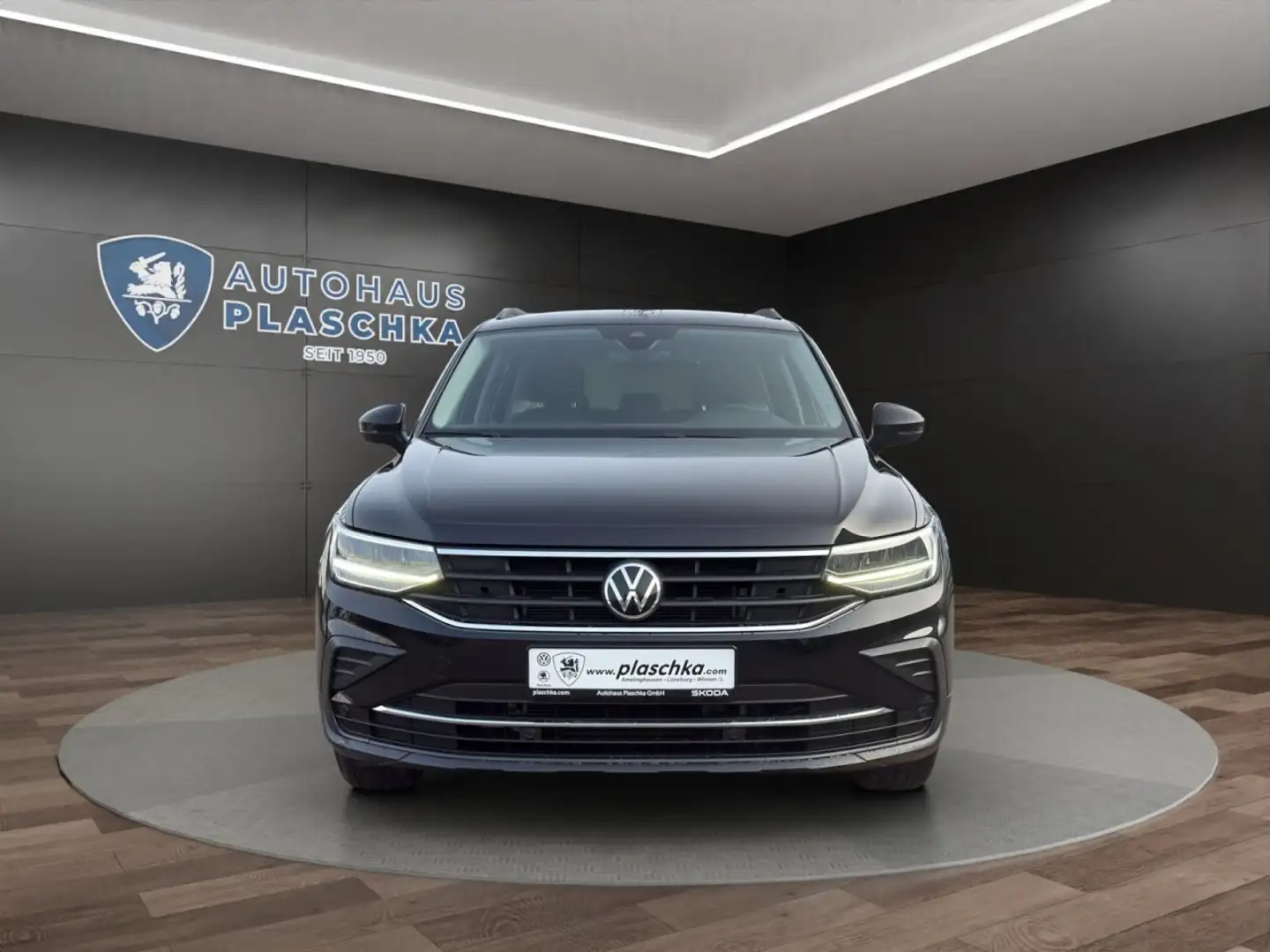 Volkswagen Tiguan 2.0 TDI DSG Life KAMERA+NAVI+PDC Klima Navi Schwarz - 2