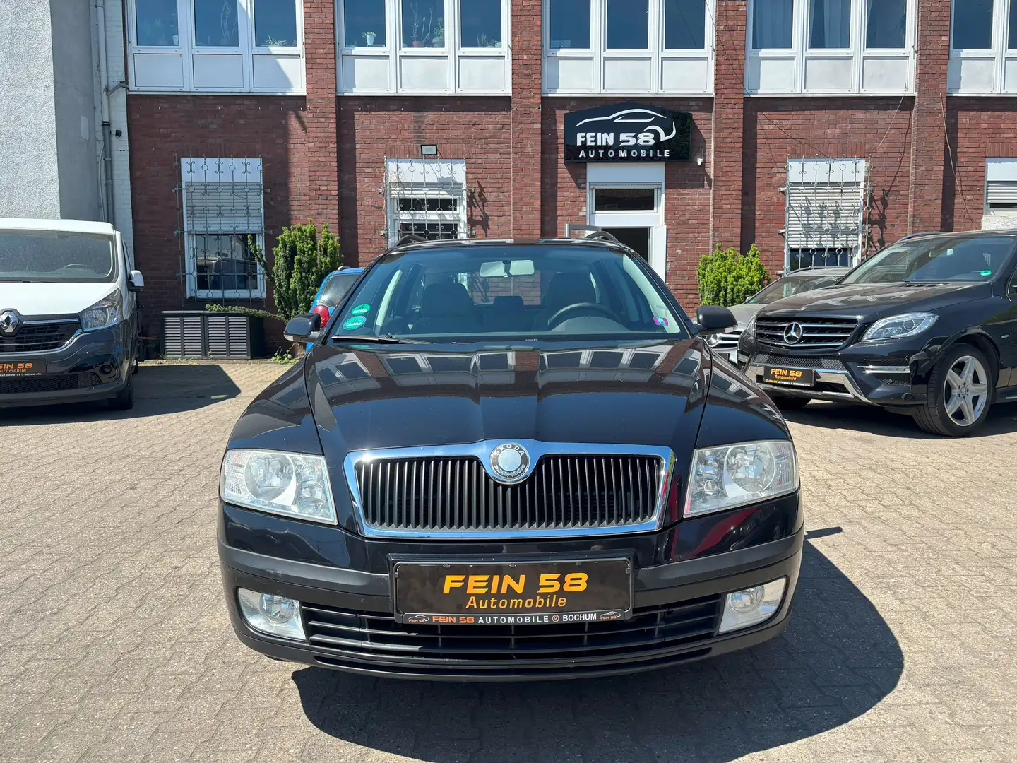 Skoda Octavia Ambiente Nero - 2