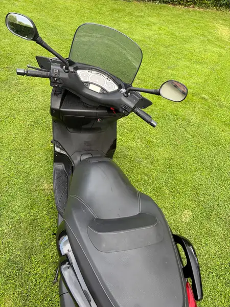 Yamaha XMAX 125 - foto 5