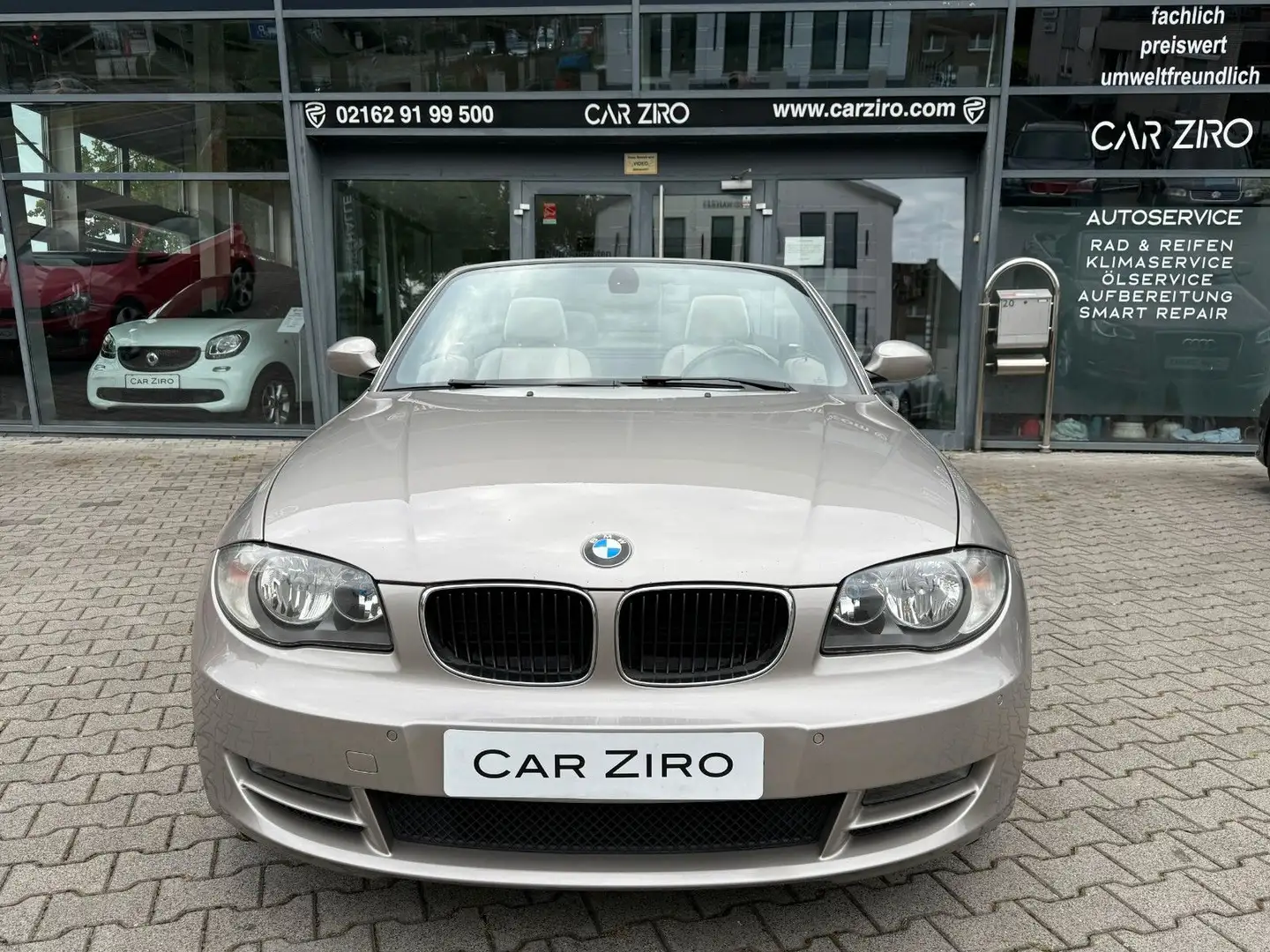 BMW 118 Baureihe 1 Cabrio 118i Beige - 1