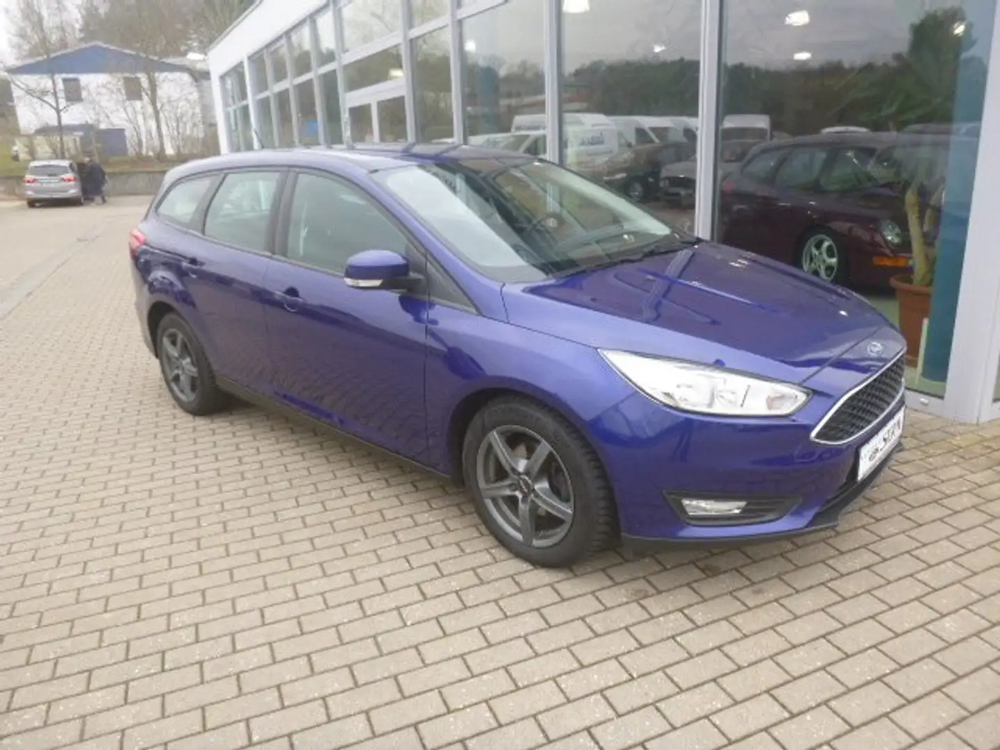 Ford Focus Business - 1