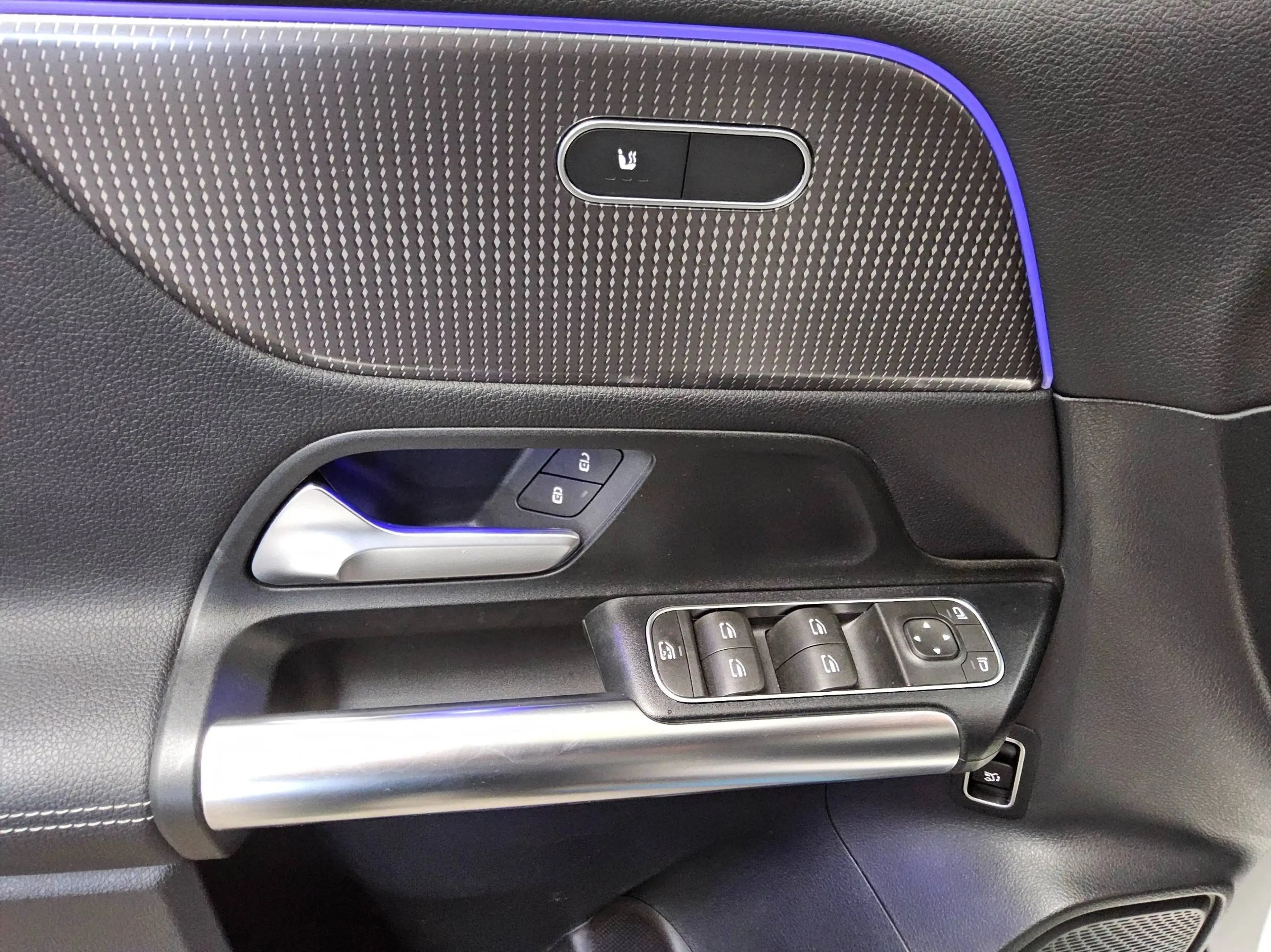 Mercedes-Benz EQA 250 T-Leder Navi LED RFK — photo 10