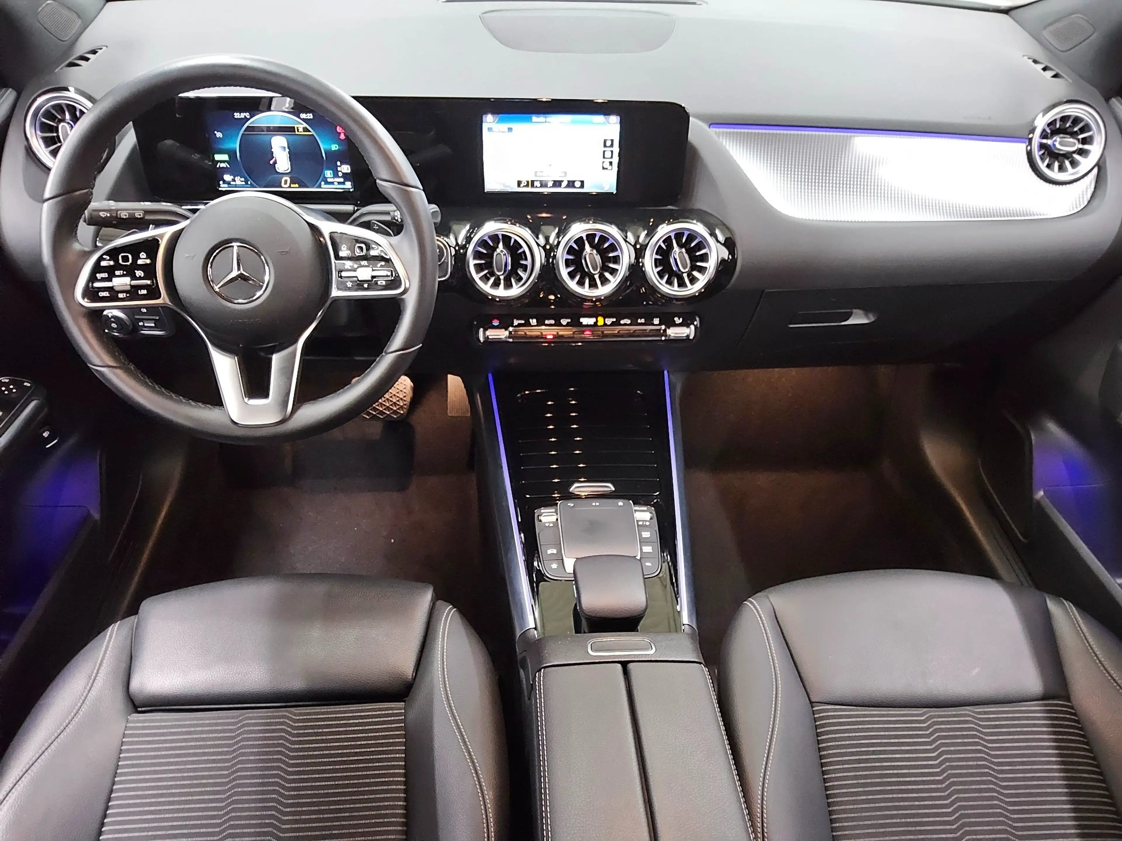 Mercedes-Benz EQA 250 T-Leder Navi LED RFK — photo 5