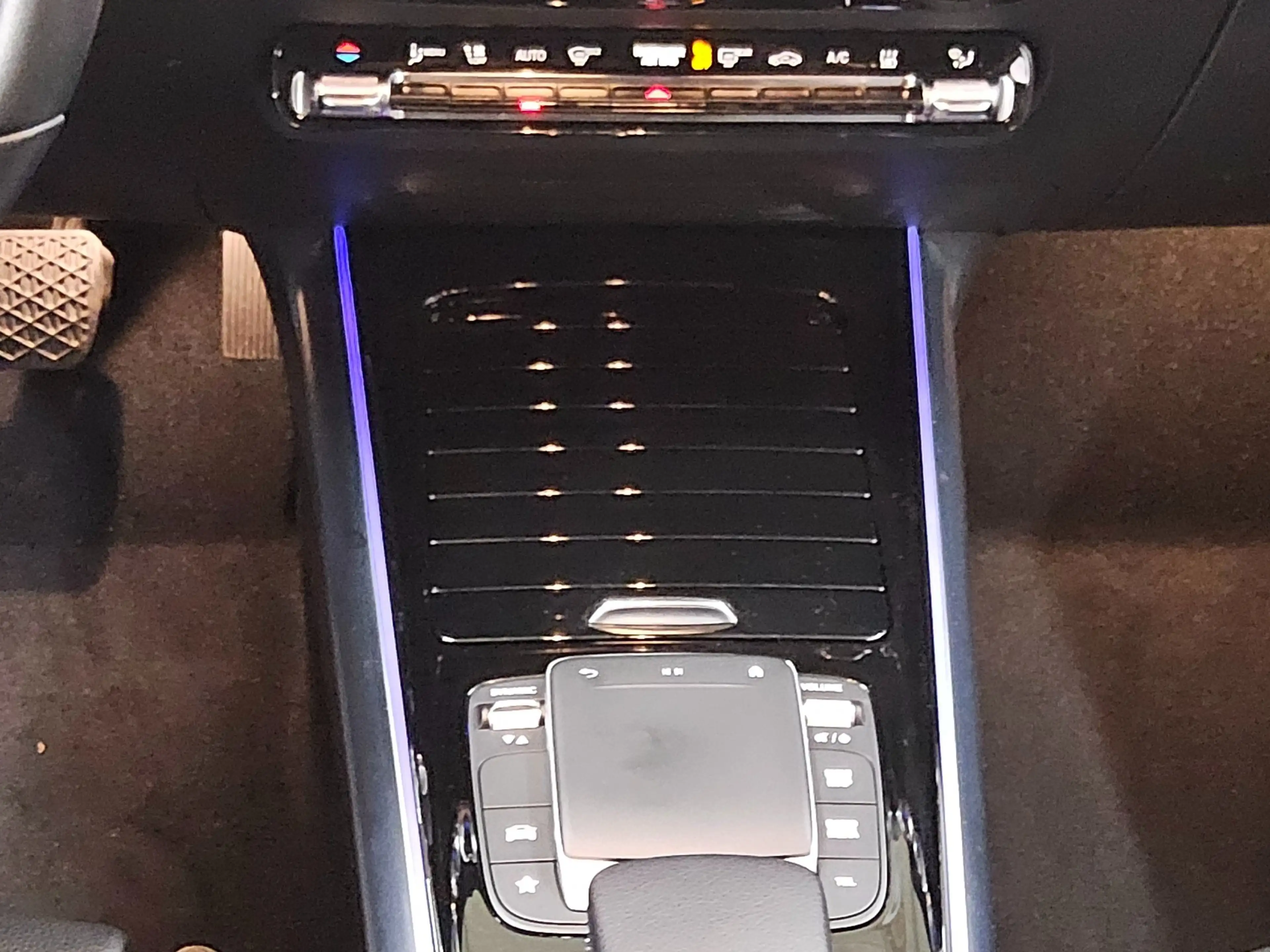 Mercedes-Benz EQA 250 T-Leder Navi LED RFK — photo 6
