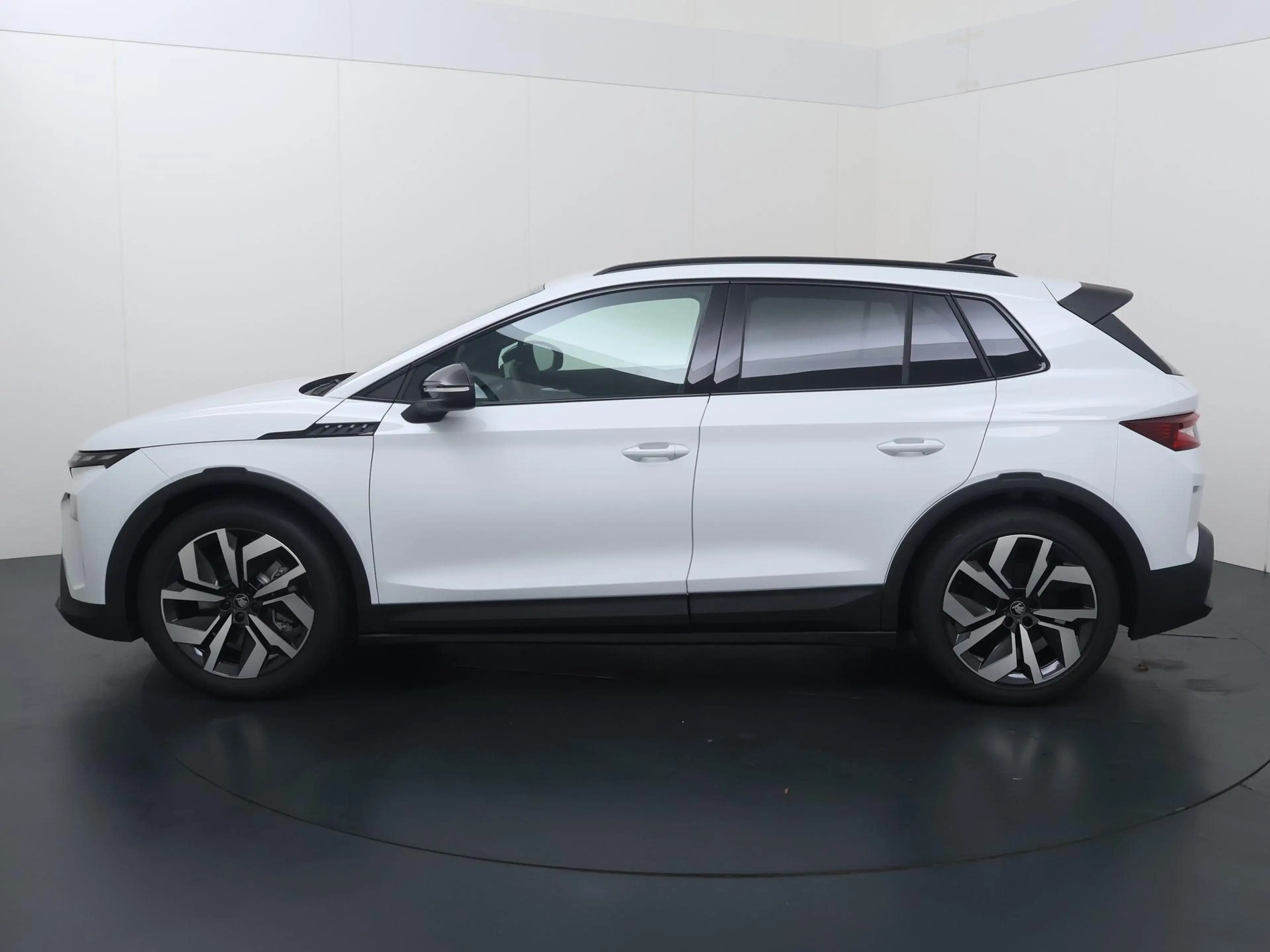 Skoda Elroq 85 Sportline 286 PK | Trekhaak | Business Upgrade — photo 2
