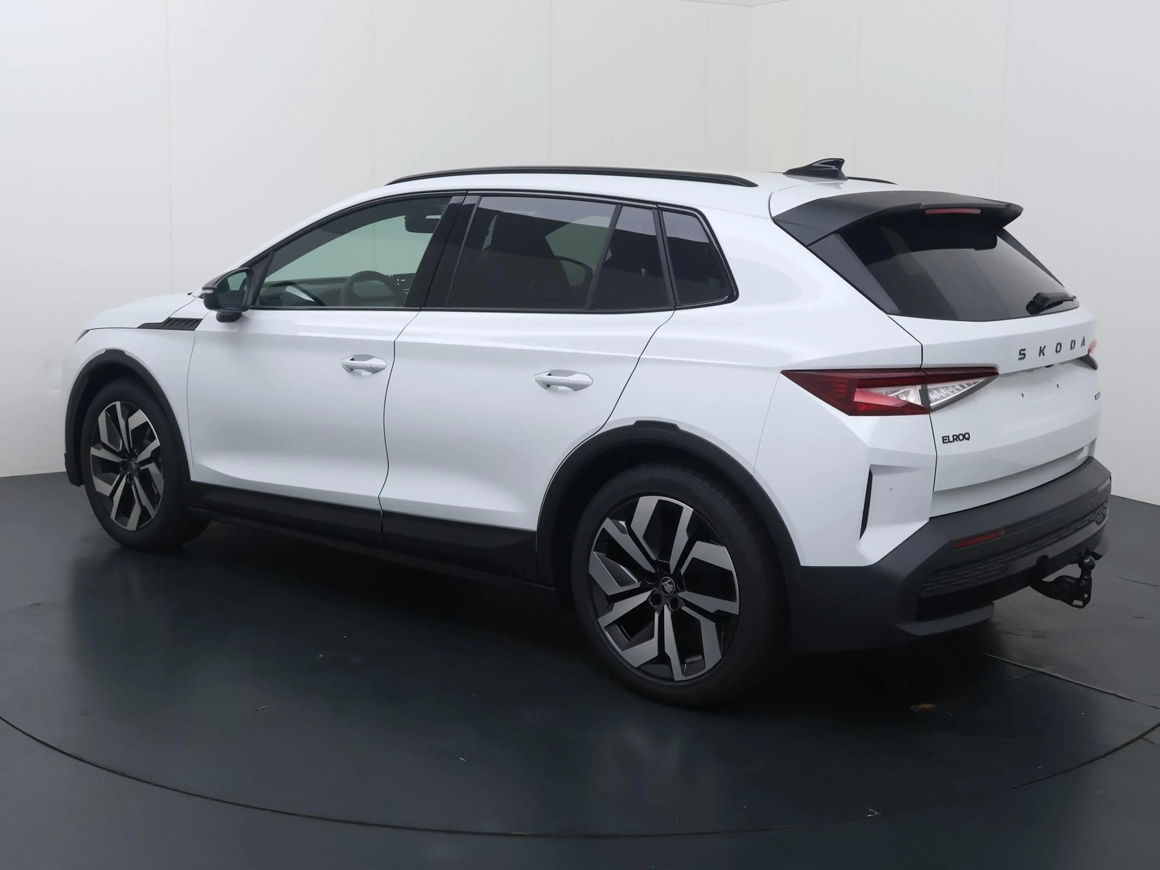 Skoda Elroq 85 Sportline 286 PK | Trekhaak | Business Upgrade — photo 4