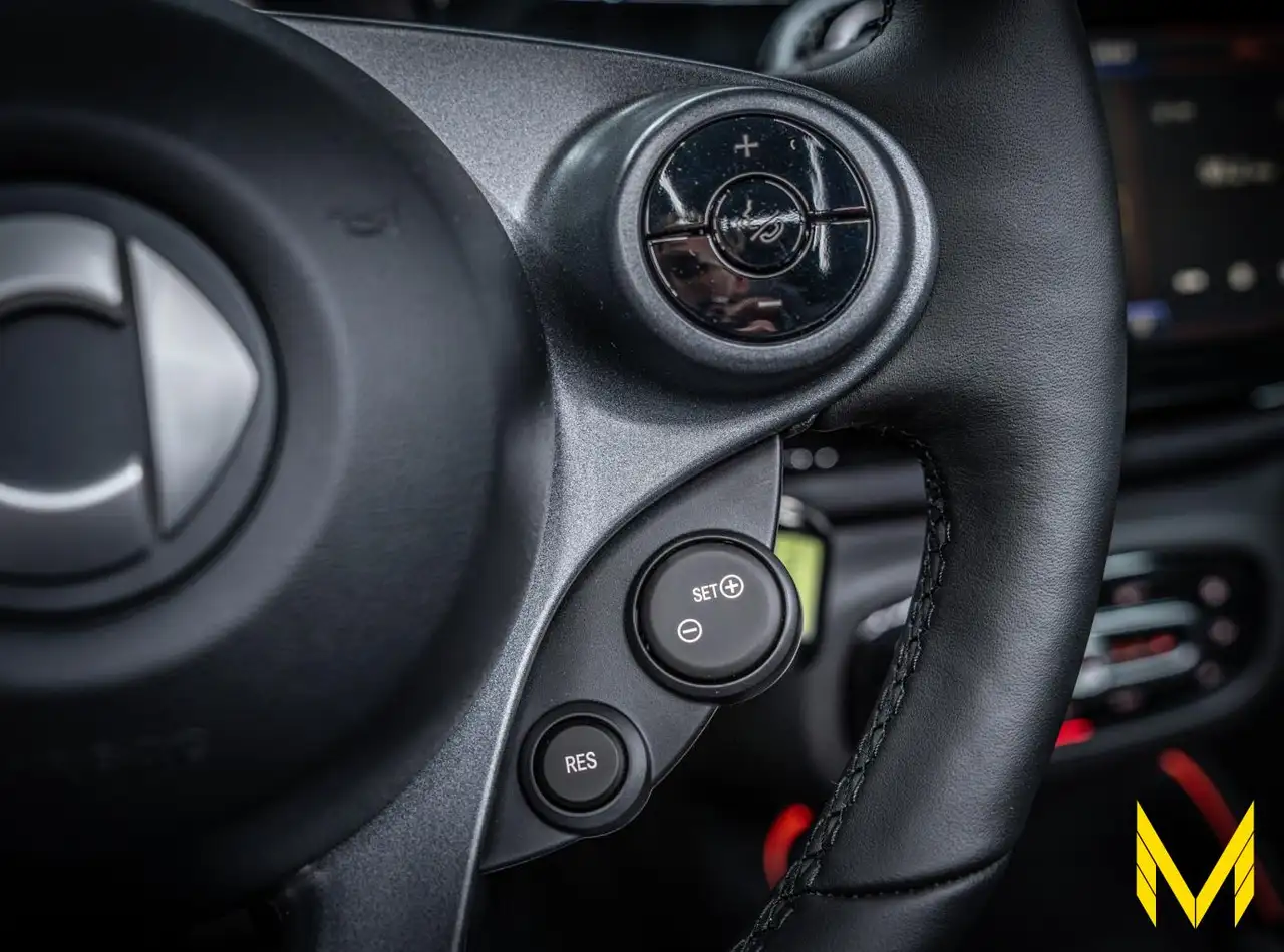 smart forTwo 2024 — фото 11