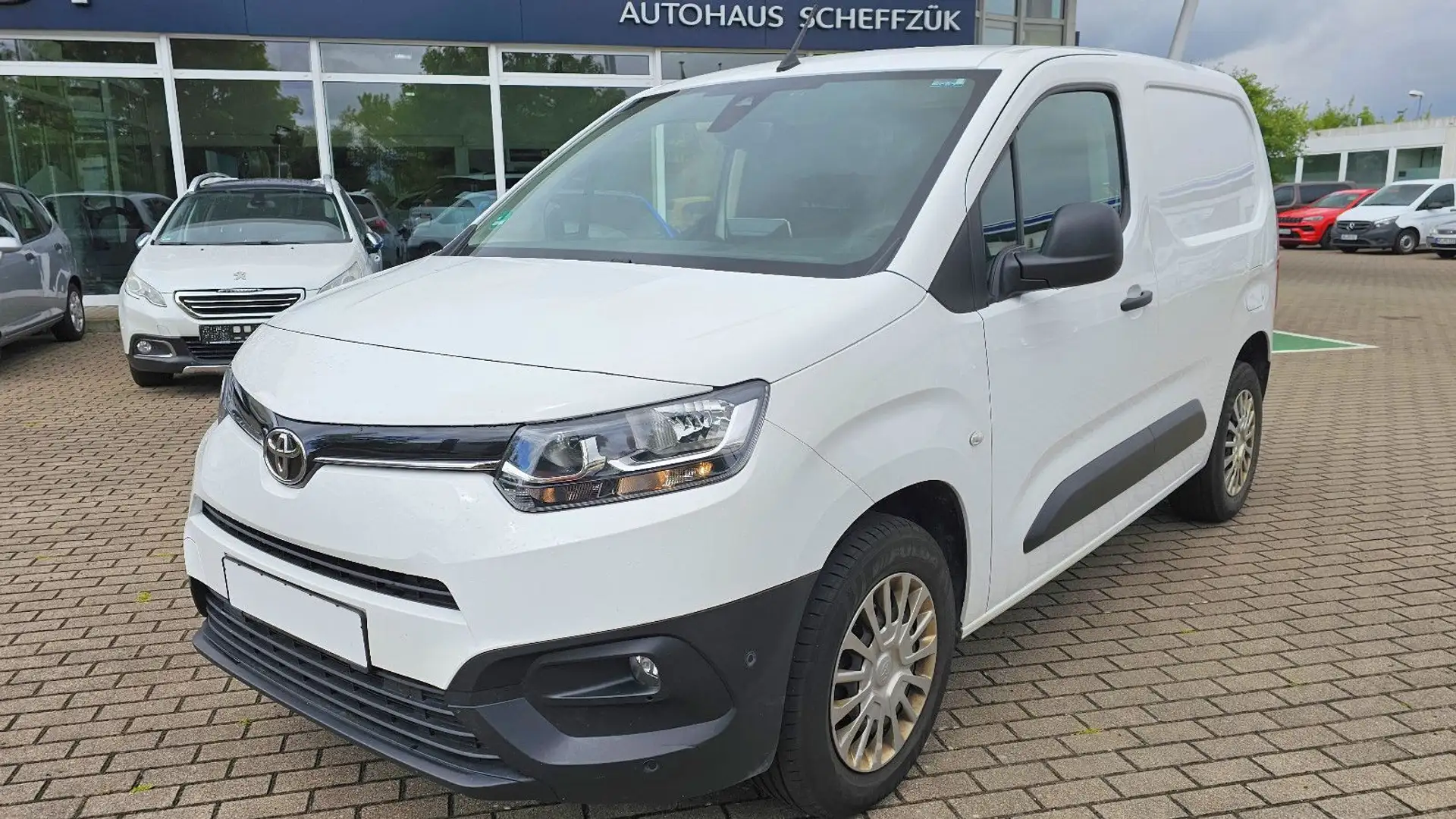 Peugeot Partner BlueHDi 130 8-Gang Automatik, Navi Weiß - 1