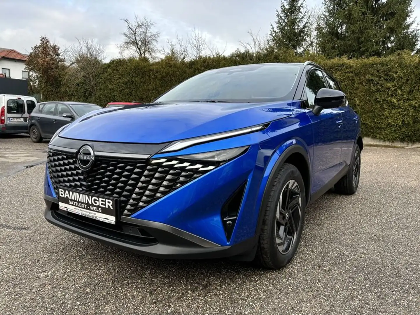 Nissan Qashqai 1,3 DIG-T MHEV N-Connecta+ Xtronic Blauw - 1